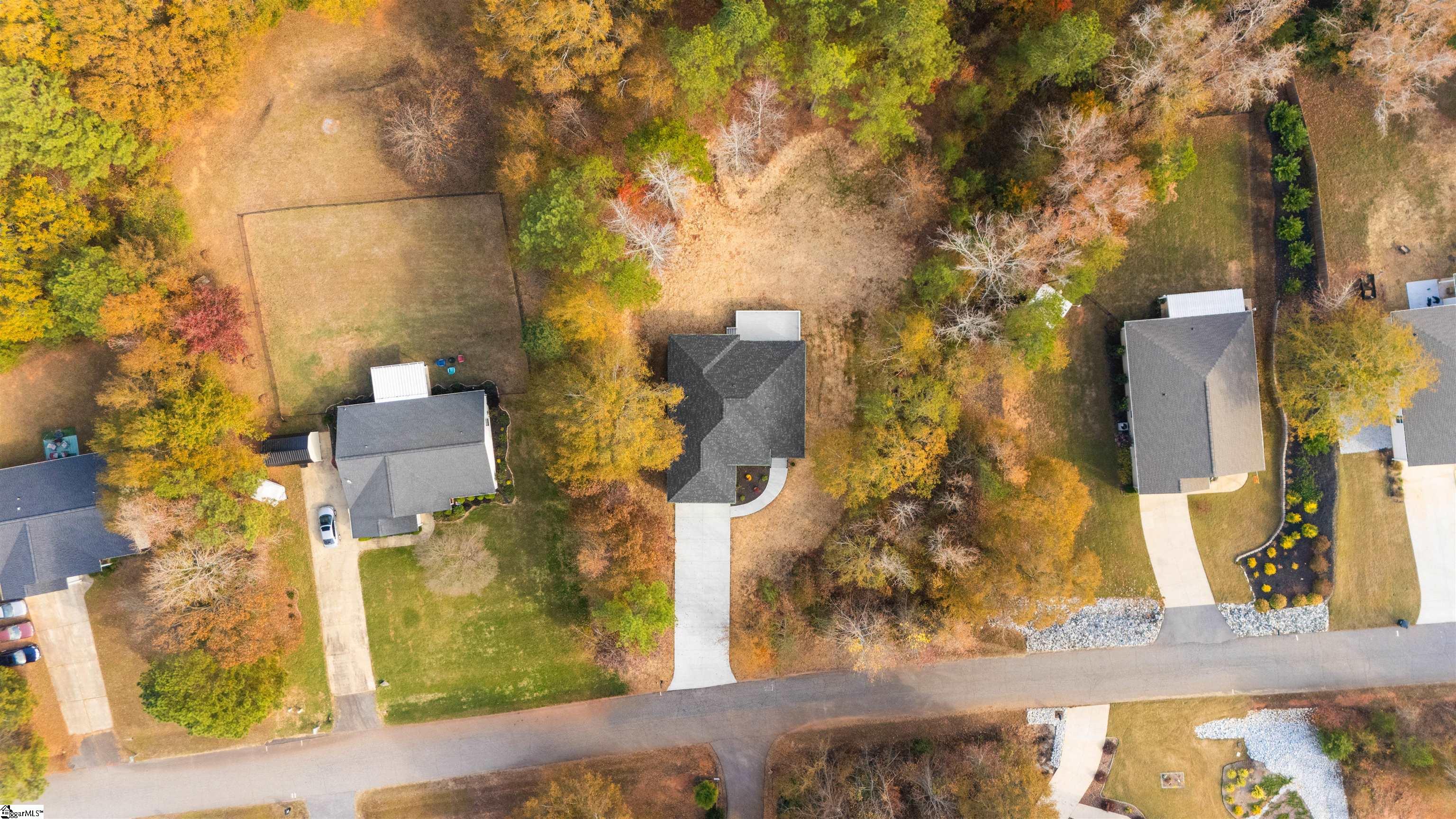 1026 Blumefield Road photo 29