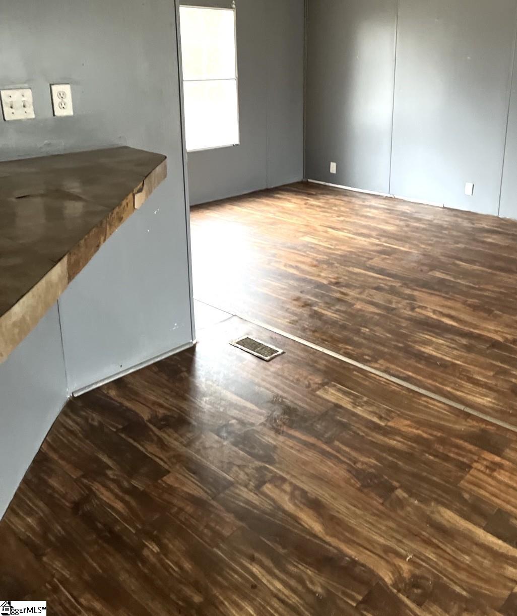 123 White Horse Road Extension, Greenville, SC, 29605