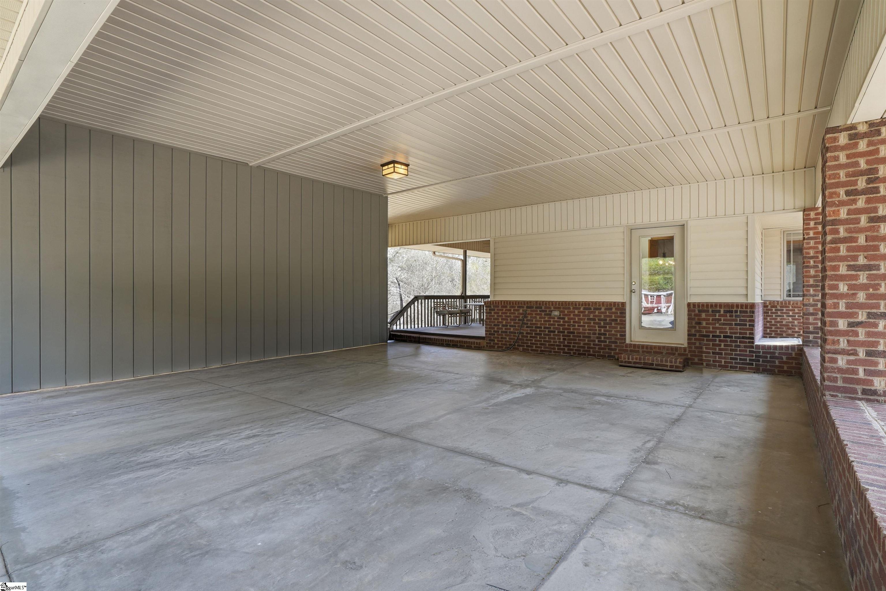 129 Tyler Lane West Union, SC 29696