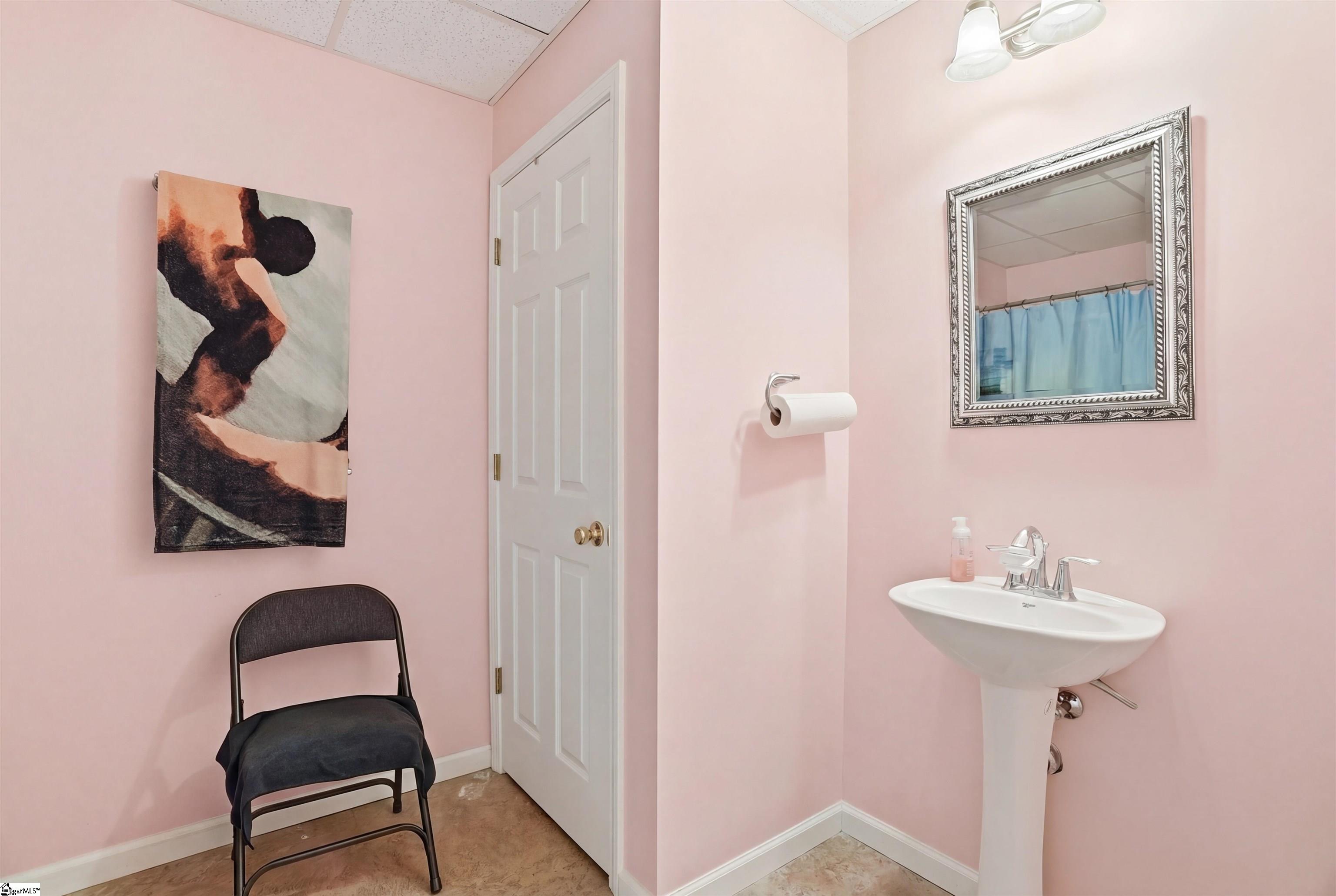 129 Tyler Lane West Union, SC 29696