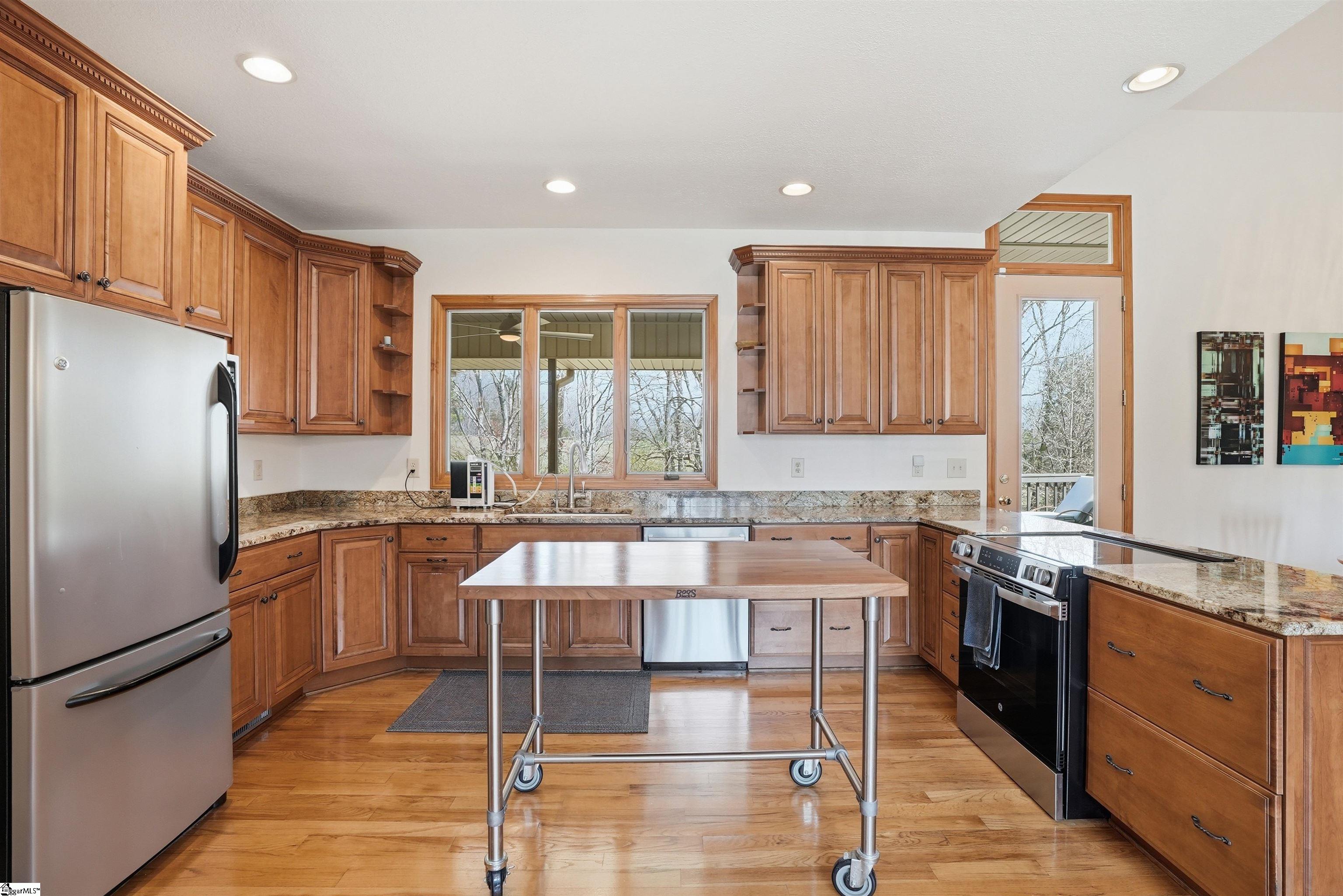 129 Tyler Lane West Union, SC 29696