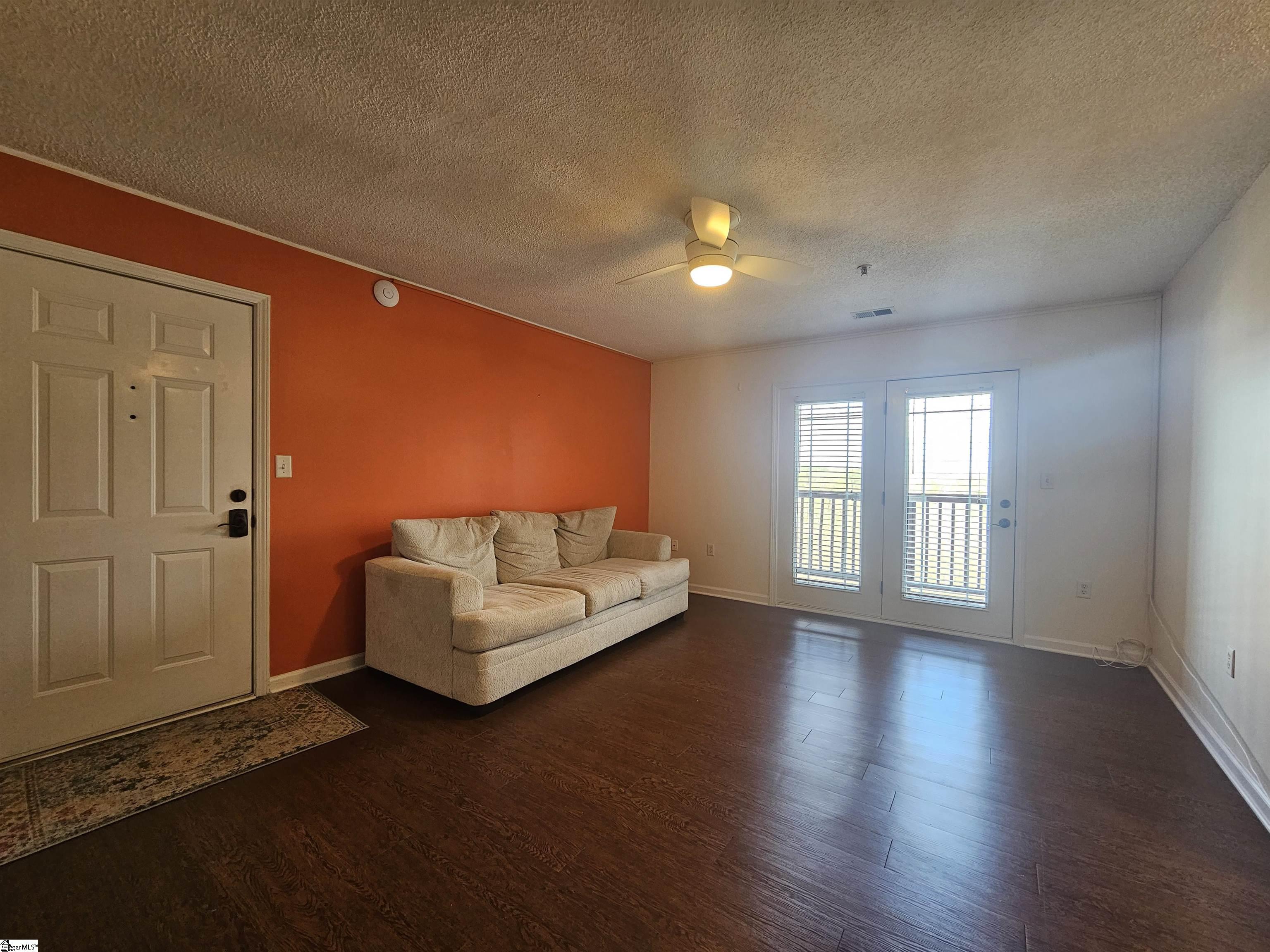 1023 Harts Cove Way photo 4