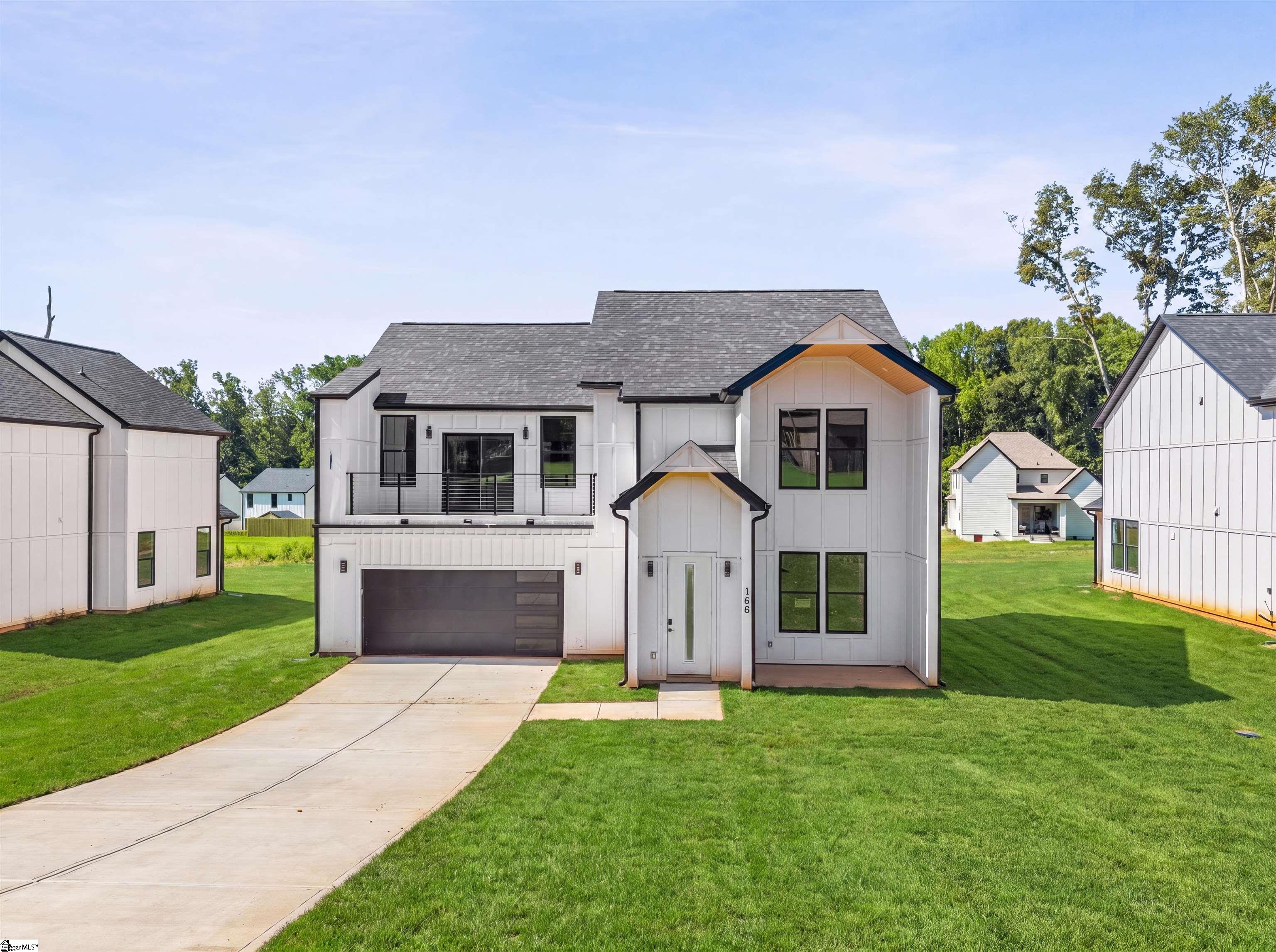 166 Buncombe Street Woodruff, SC 29388