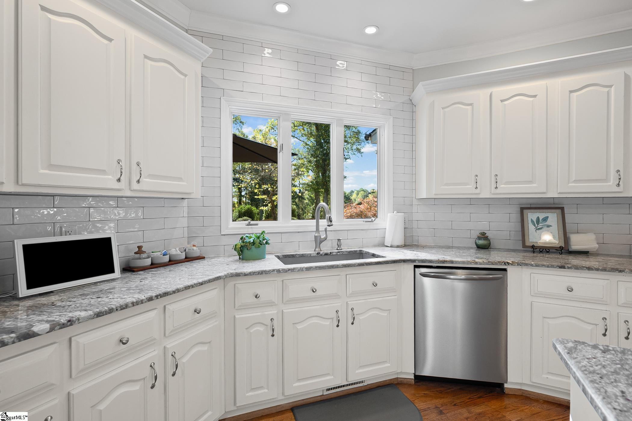 305 Stone Dale Drive Simpsonville, SC 29681