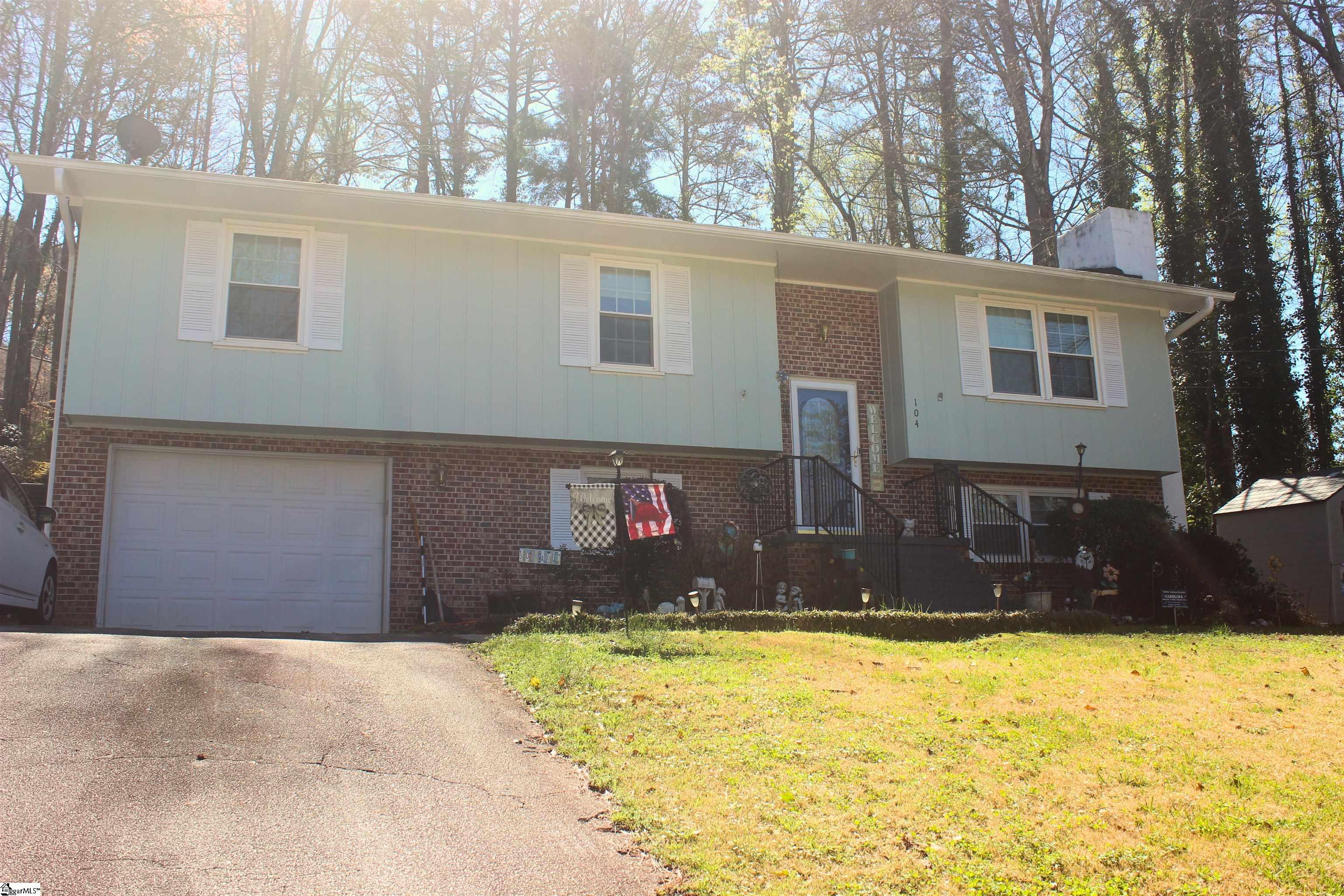 104 Laurel Lane Seneca, SC 29678