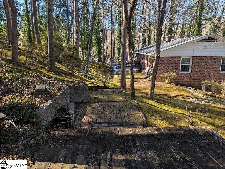 104 Laurel Lane Seneca, SC 29678