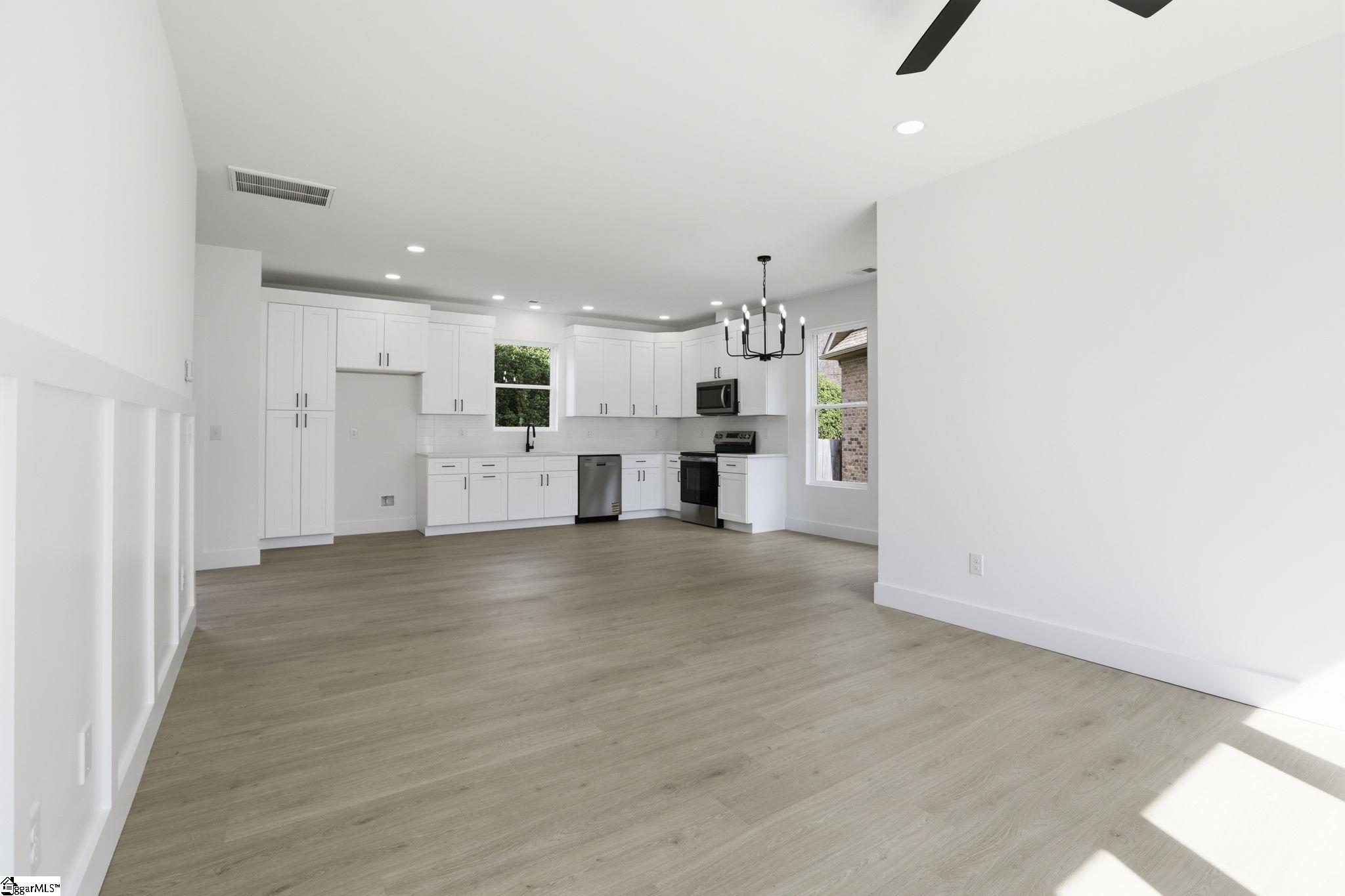 433 Ambiance Court Spartanburg, SC 29301