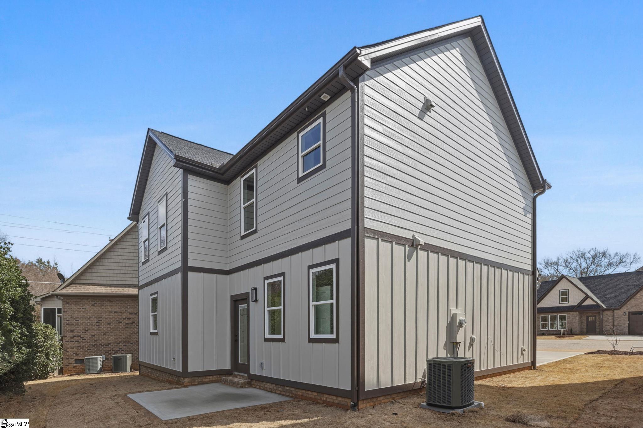 433 Ambiance Court Spartanburg, SC 29301
