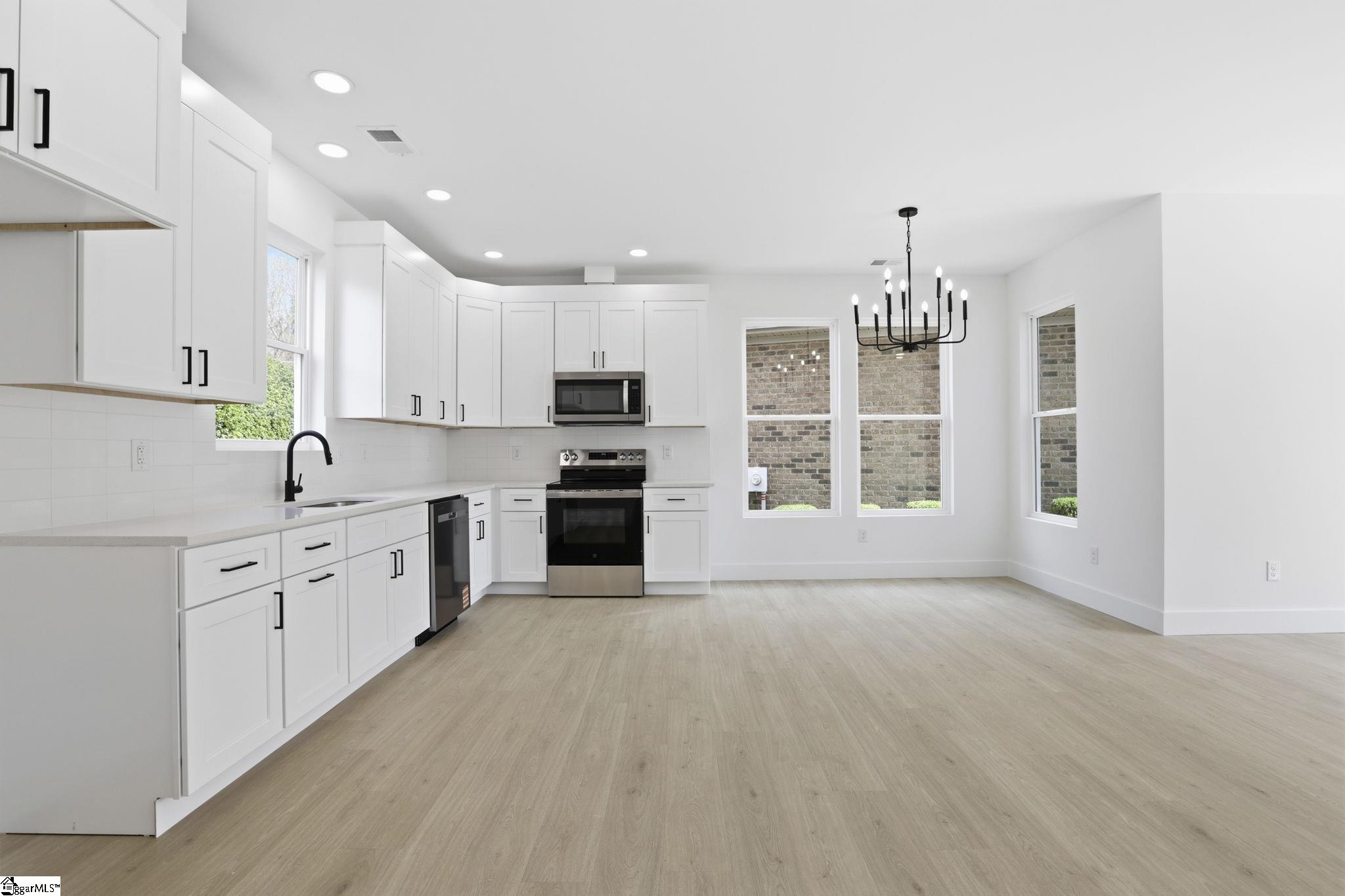 433 Ambiance Court Spartanburg, SC 29301