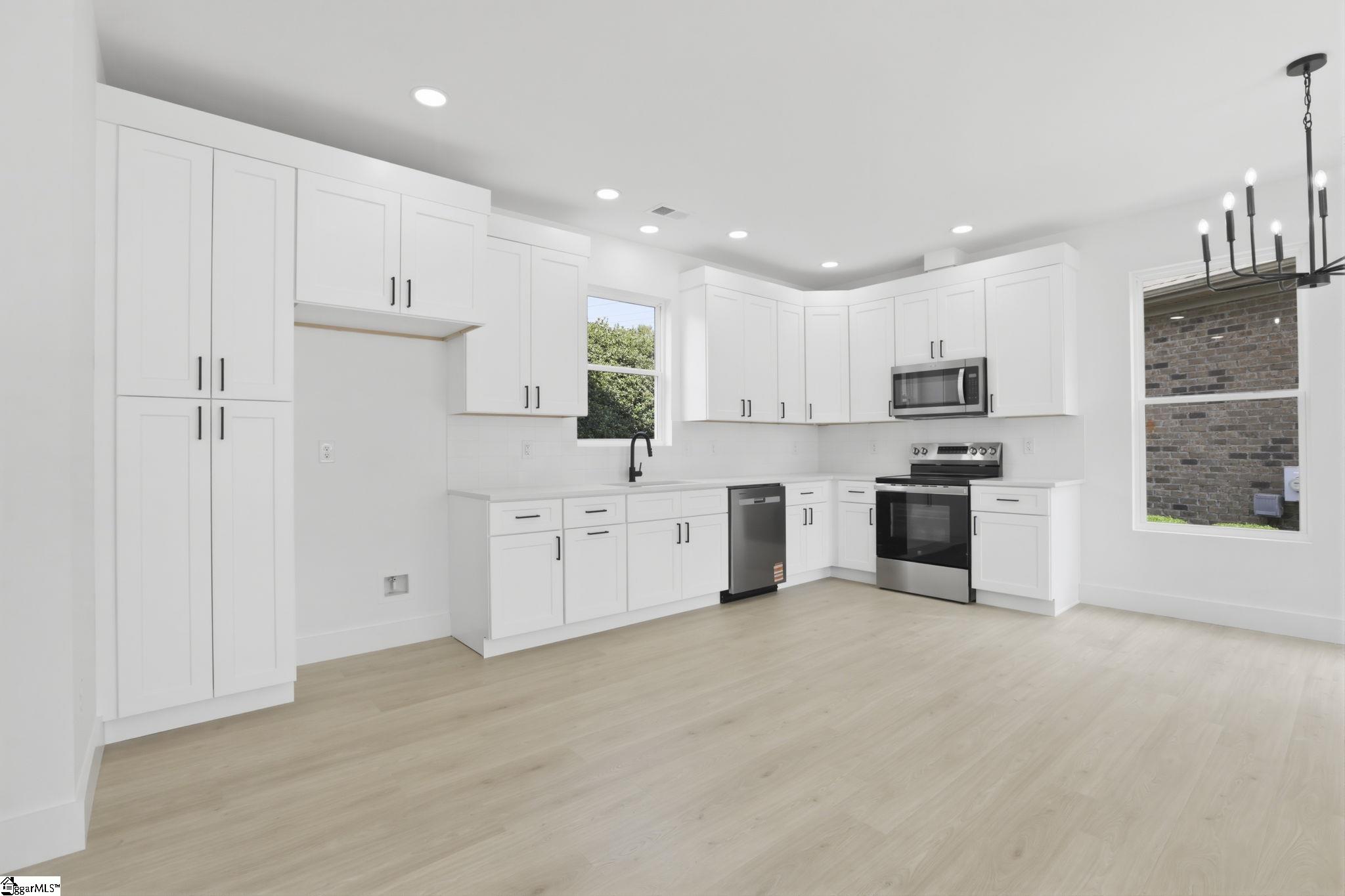 433 Ambiance Court Spartanburg, SC 29301
