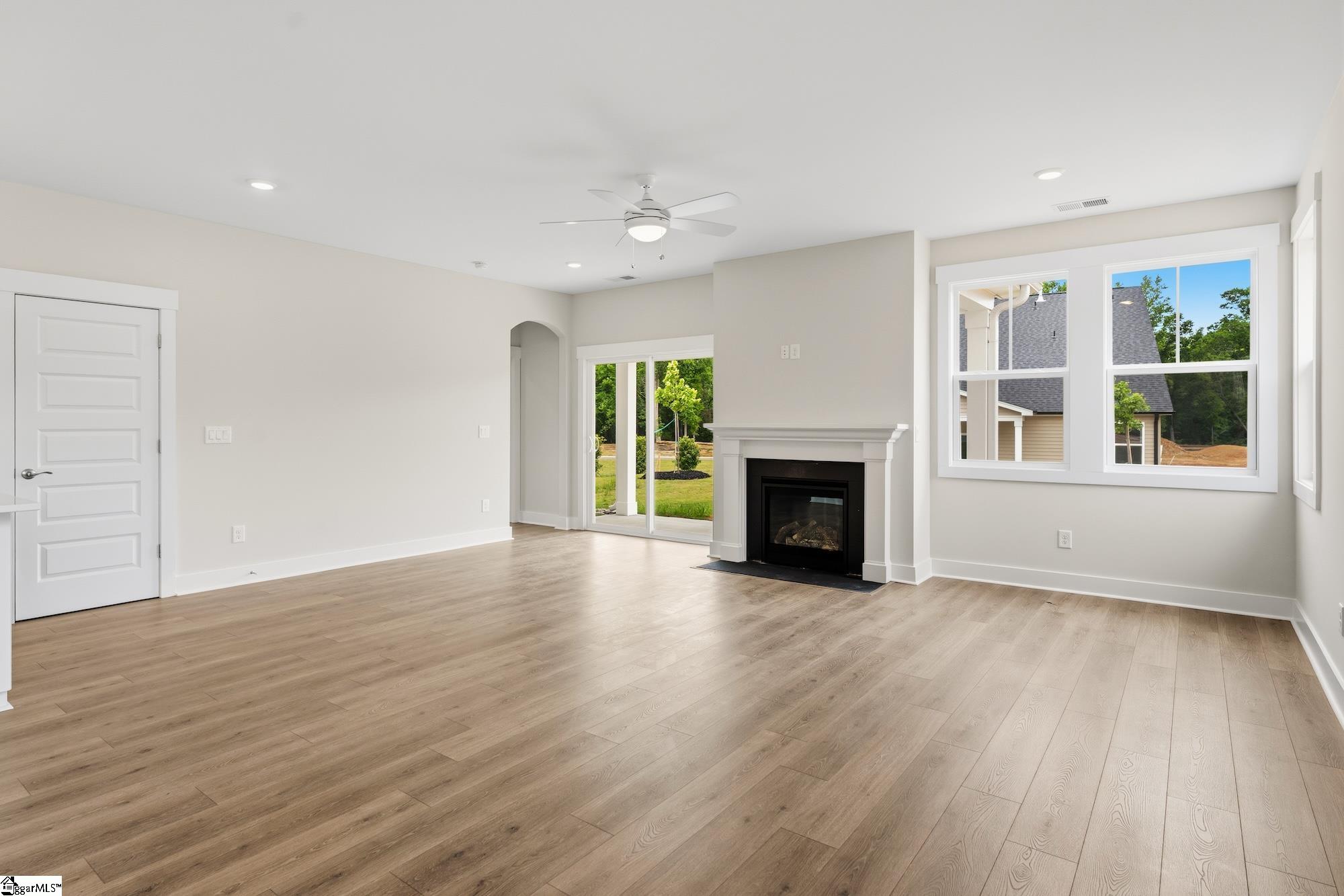 232 Creekside Circle Williamston, SC 29697