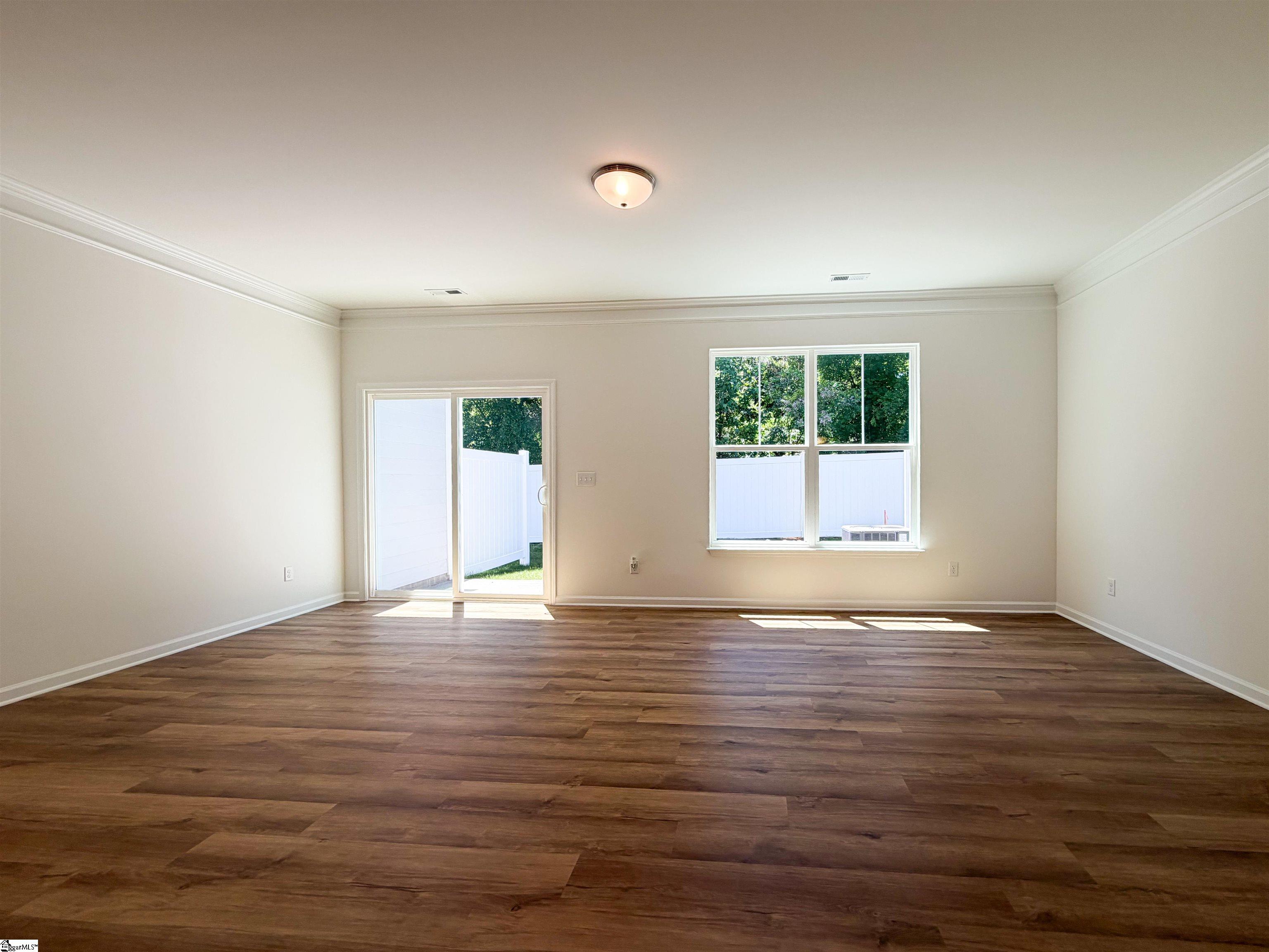 613 Autumn Lake Road Simpsonville, SC 29681