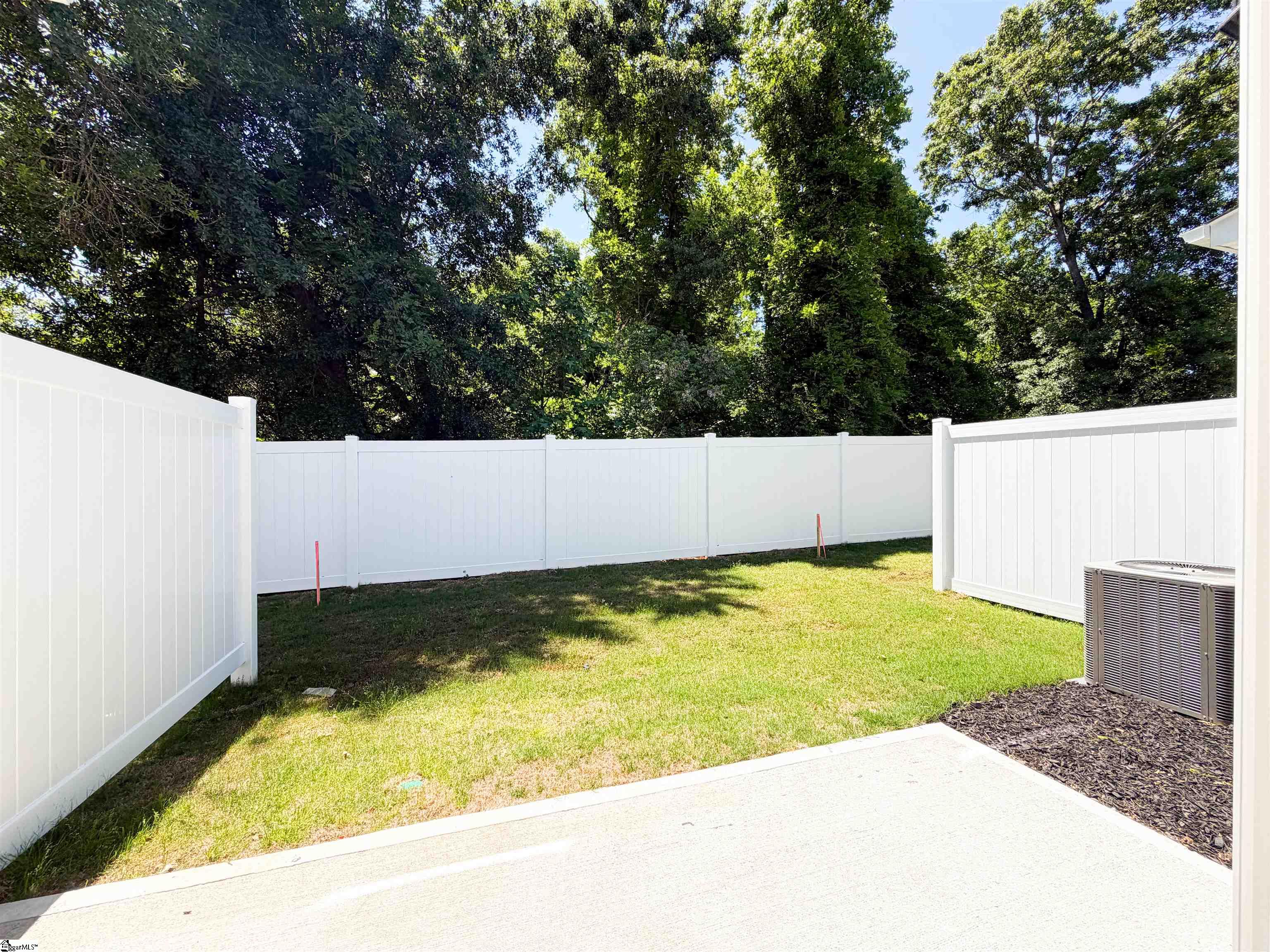 613 Autumn Lake Road Simpsonville, SC 29681