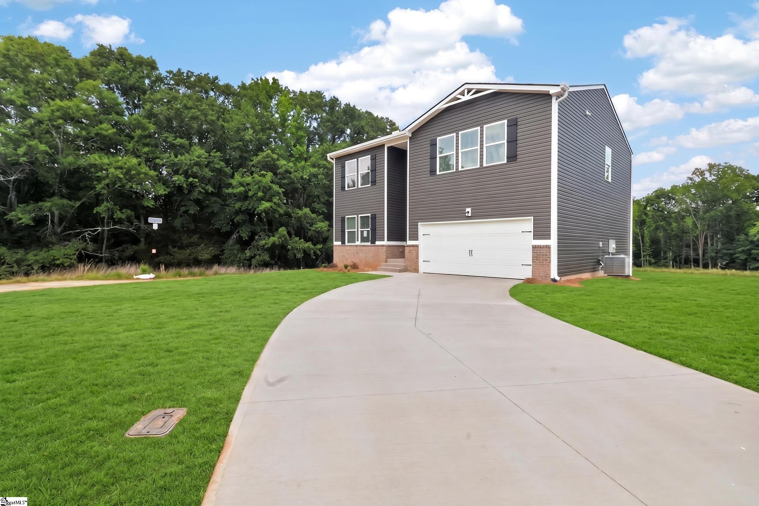 101 Spring Knoll Way Fountain Inn, SC 29644