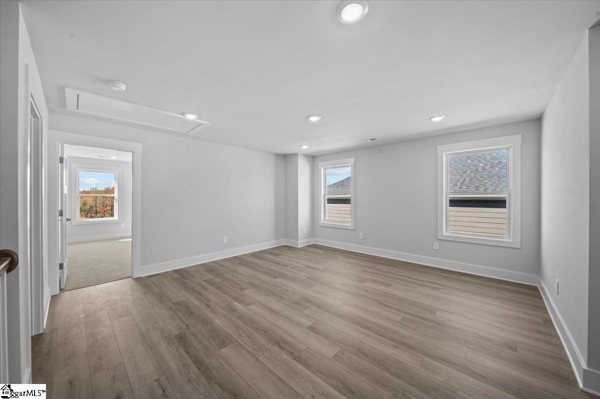 321 Allingham Road photo 14