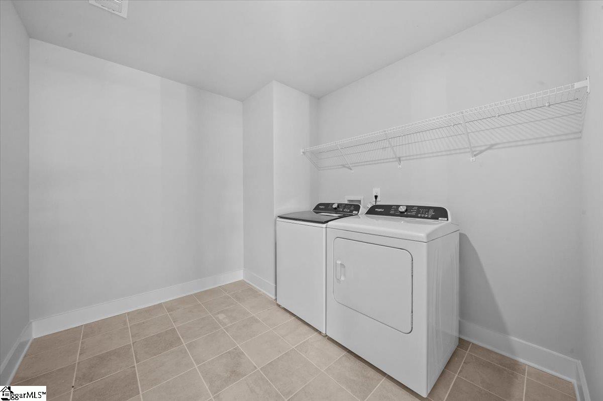 321 Allingham Road photo 20
