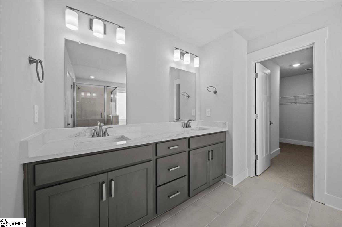 321 Allingham Road photo 24