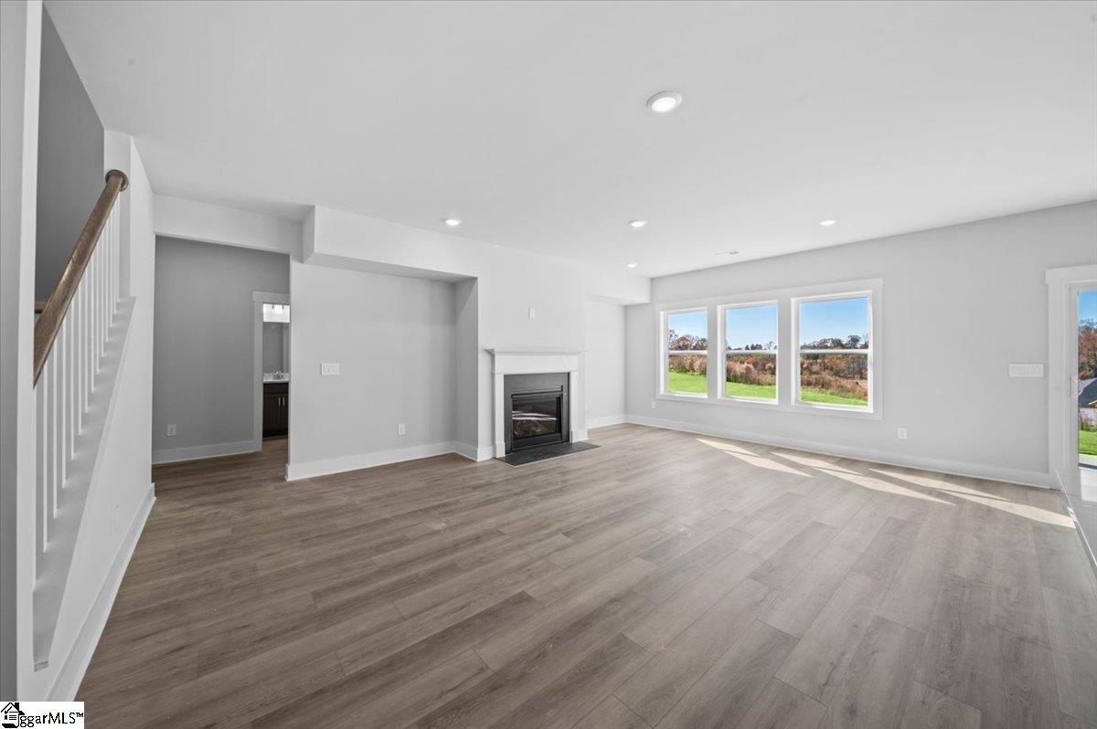 321 Allingham Road photo 5