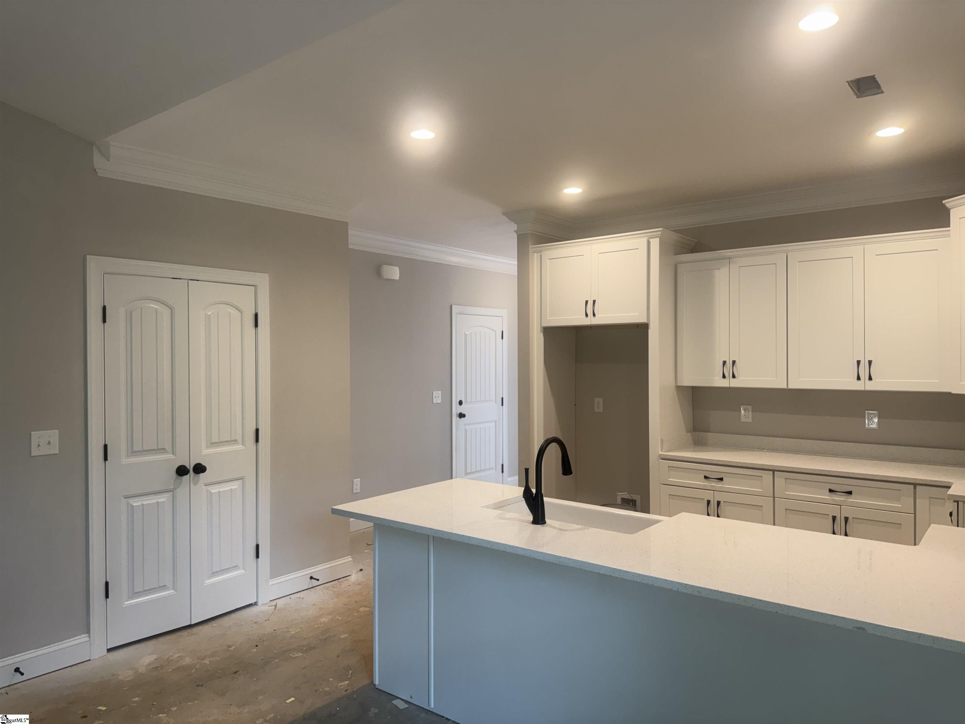 110 N 6th Street Easley, SC 29640