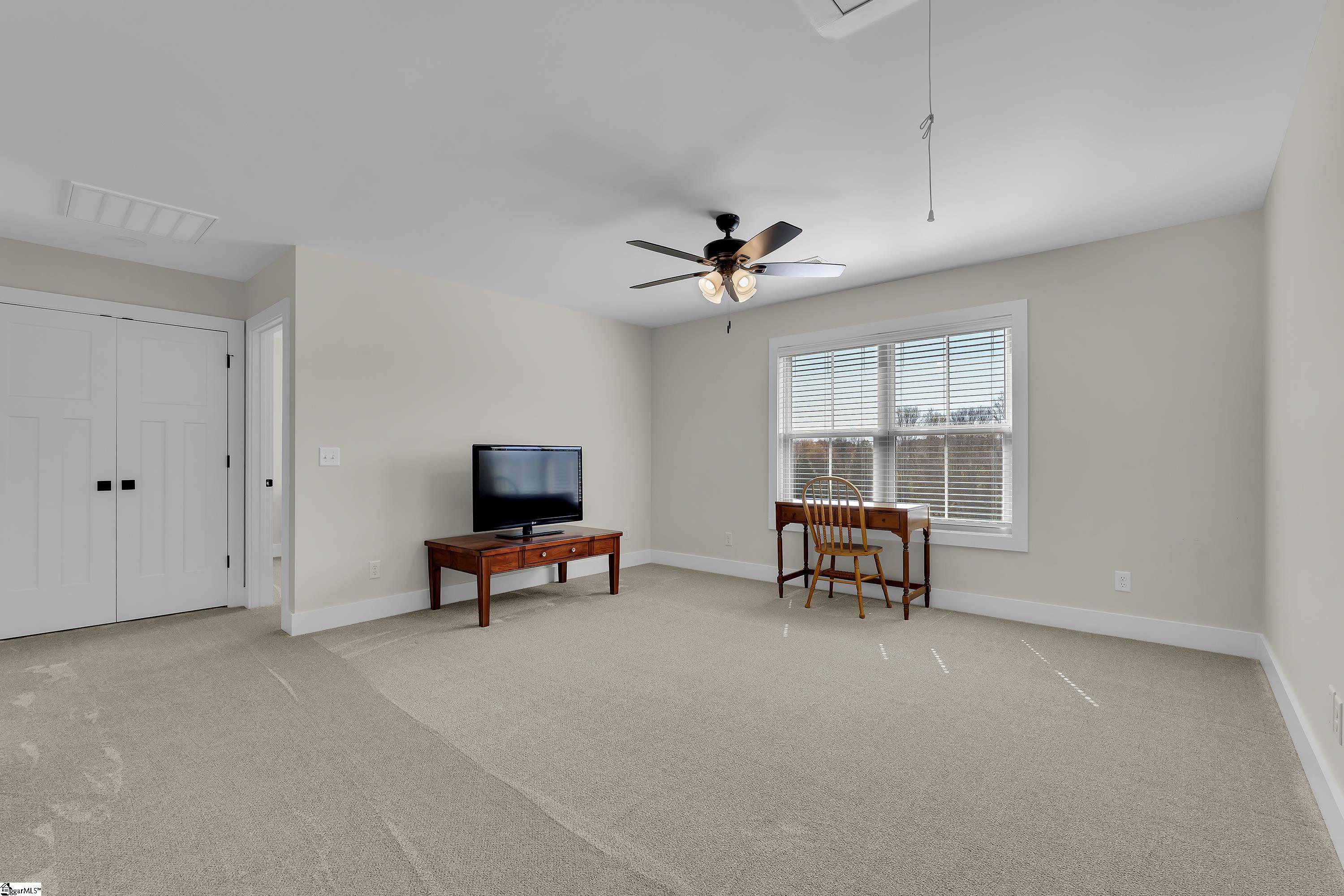 521 Hillview Knoll Lane, Greer, SC, 29651