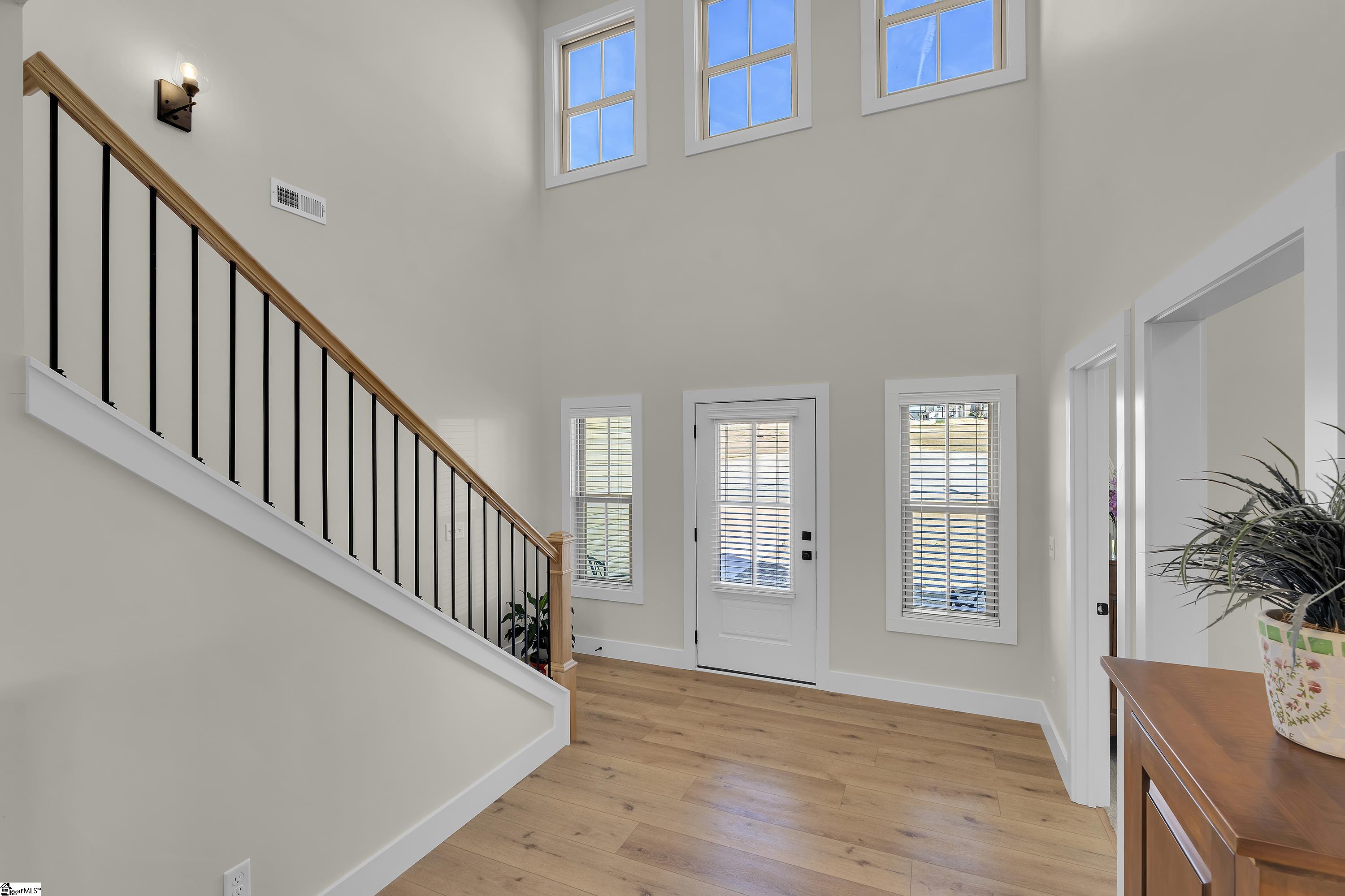 521 Hillview Knoll Lane, Greer, SC, 29651