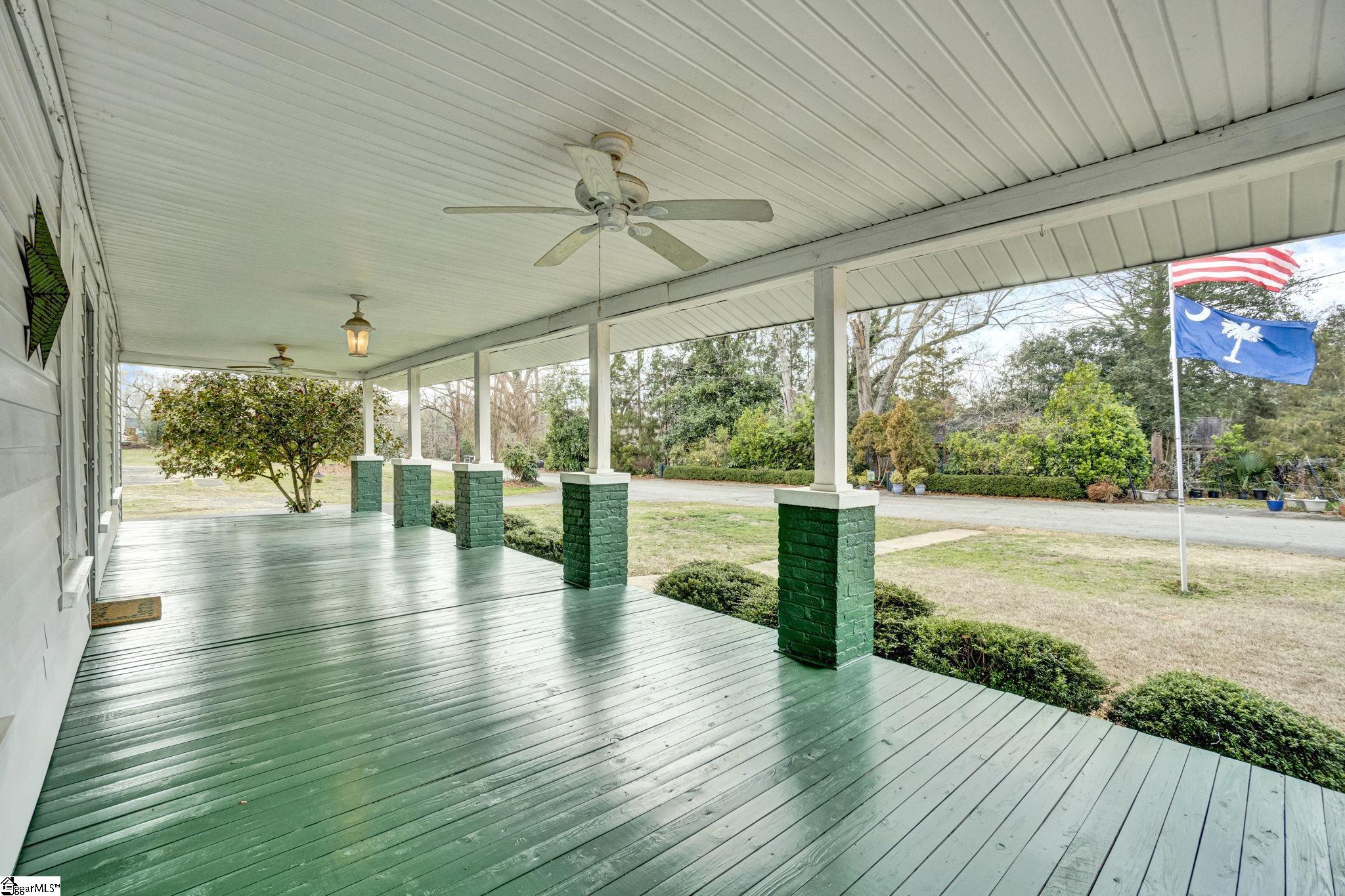 302 Gassaway Street Central, SC 29630