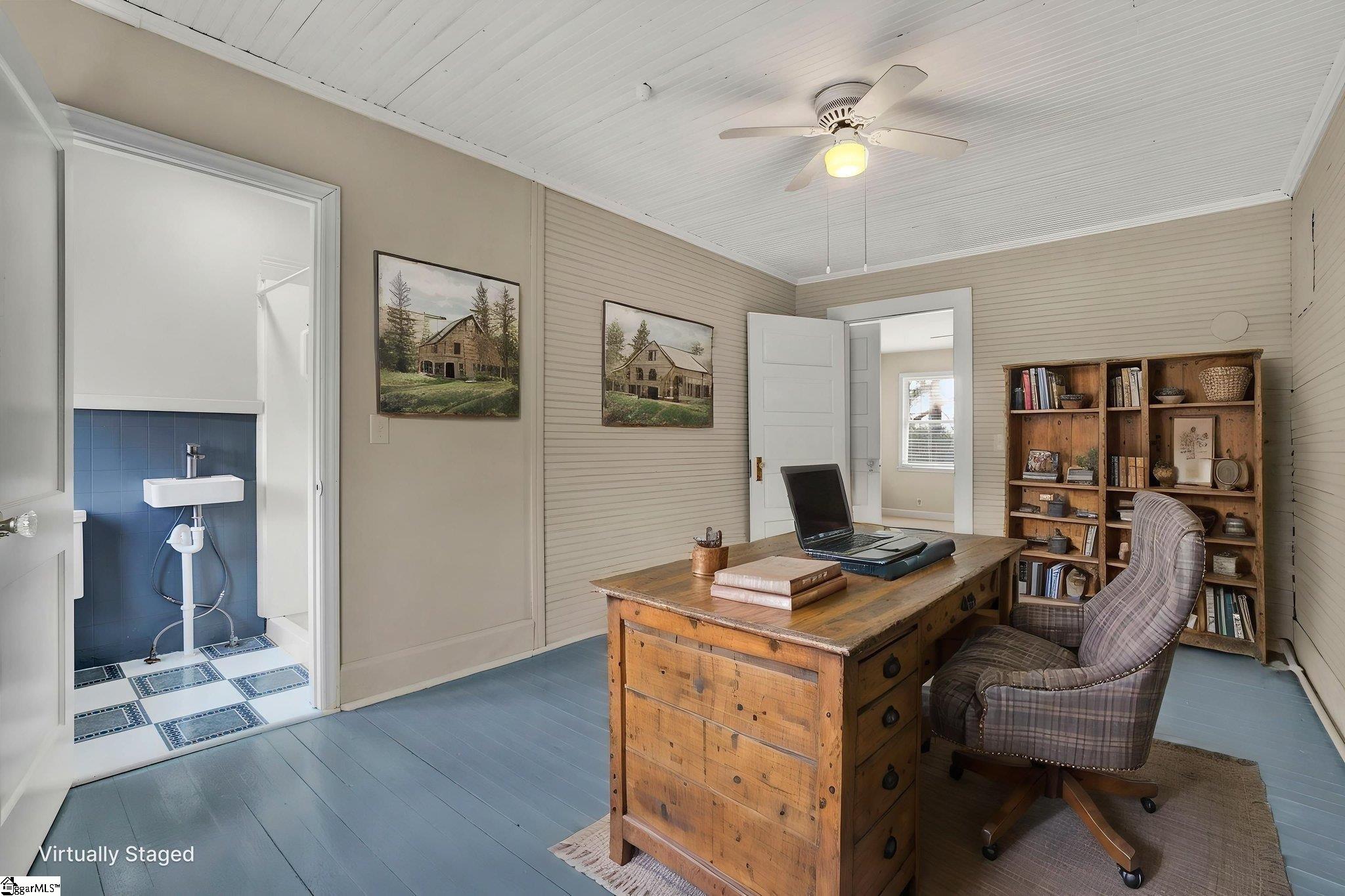 302 Gassaway Street Central, SC 29630