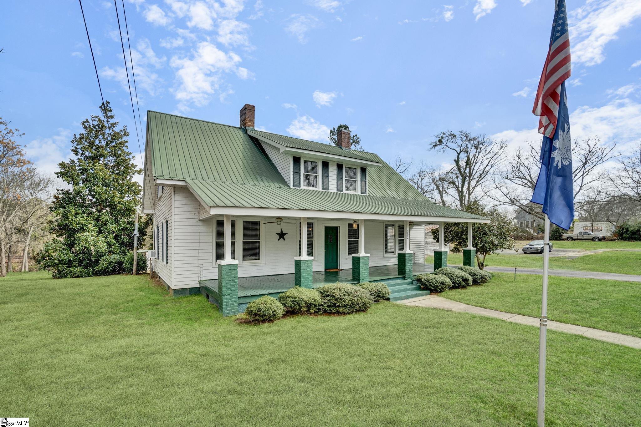 302 Gassaway Street Central, SC 29630