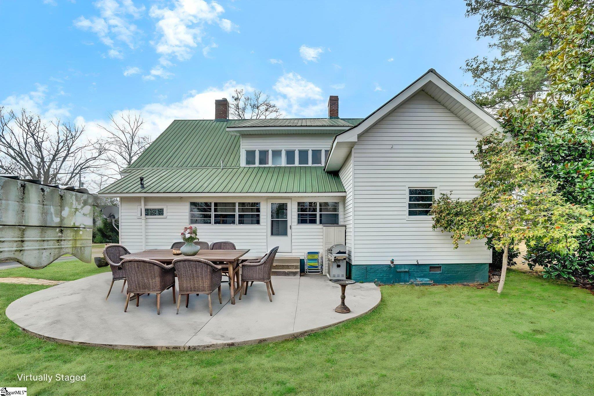 302 Gassaway Street Central, SC 29630