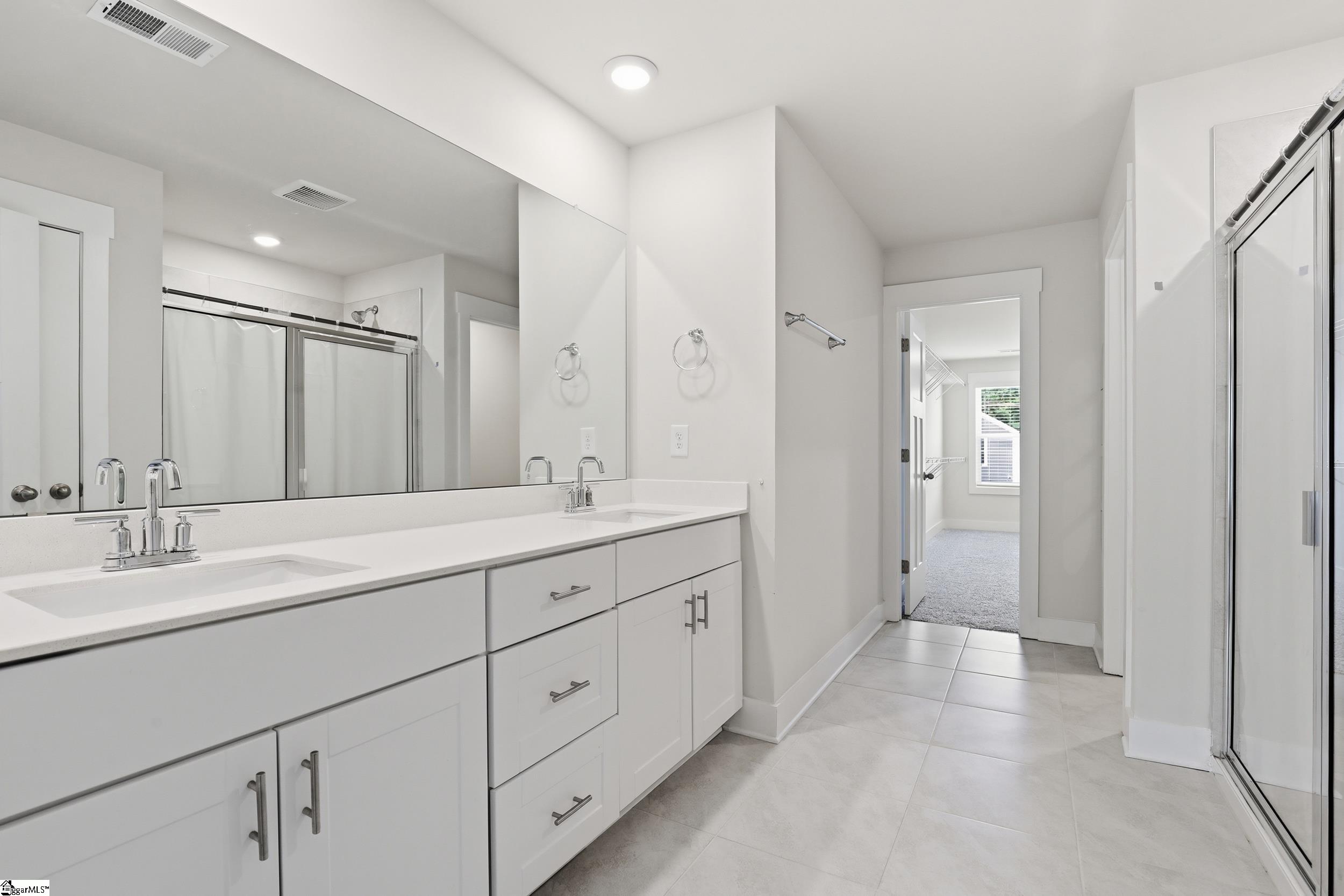 232 Roderick Lane Greenville, SC 29605