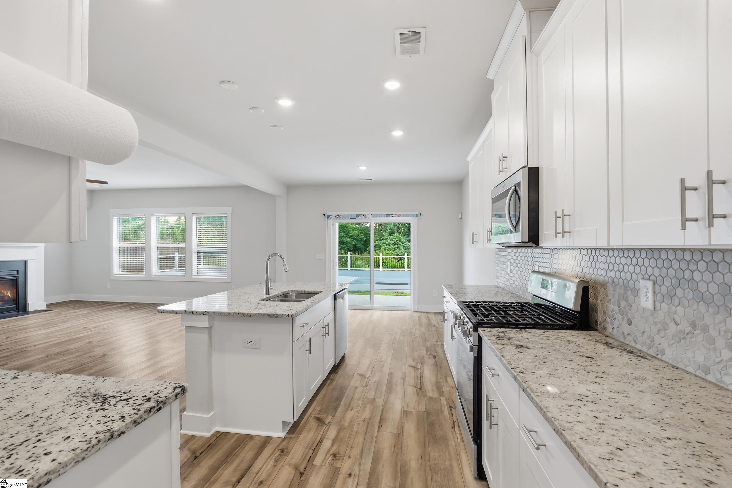 232 Roderick Lane Greenville, SC 29605