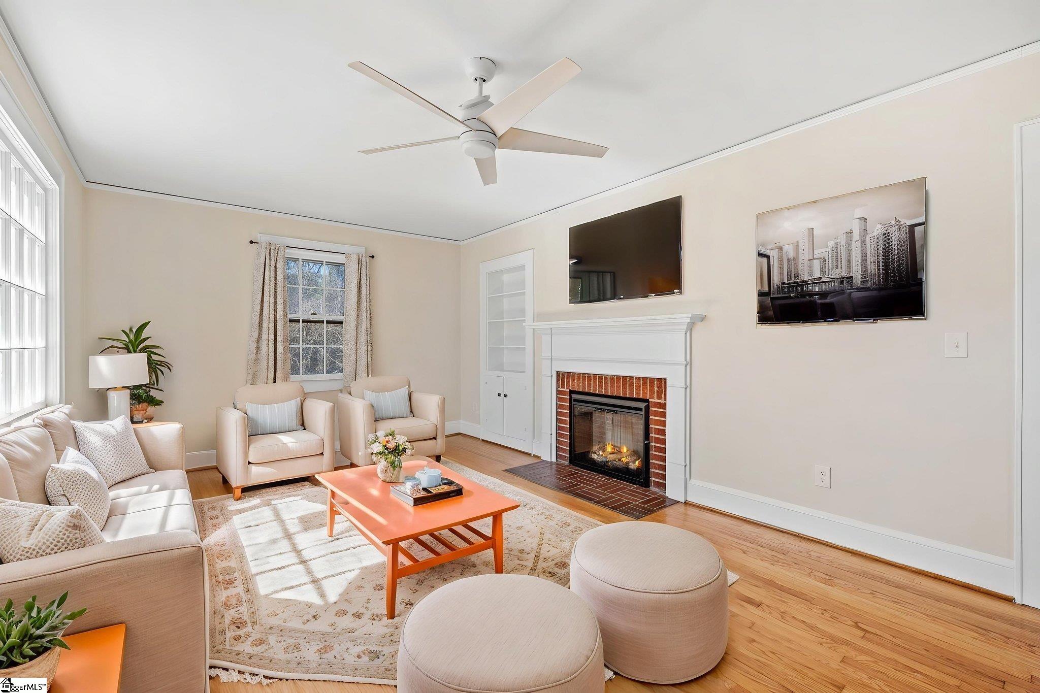 2nd image of 201 Augusta St, Easley, SC 29640 | MLS# 1585134