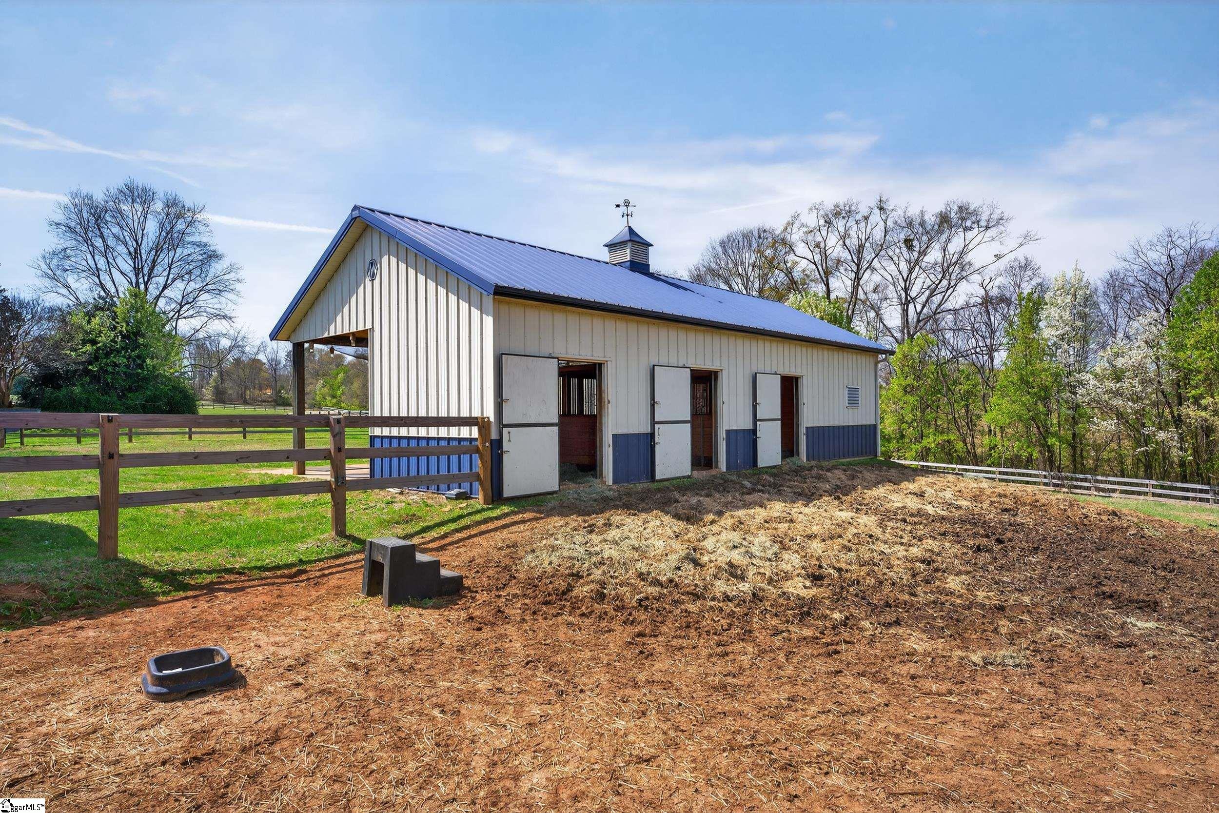 341 Ridings Road, Chesnee SC 29323