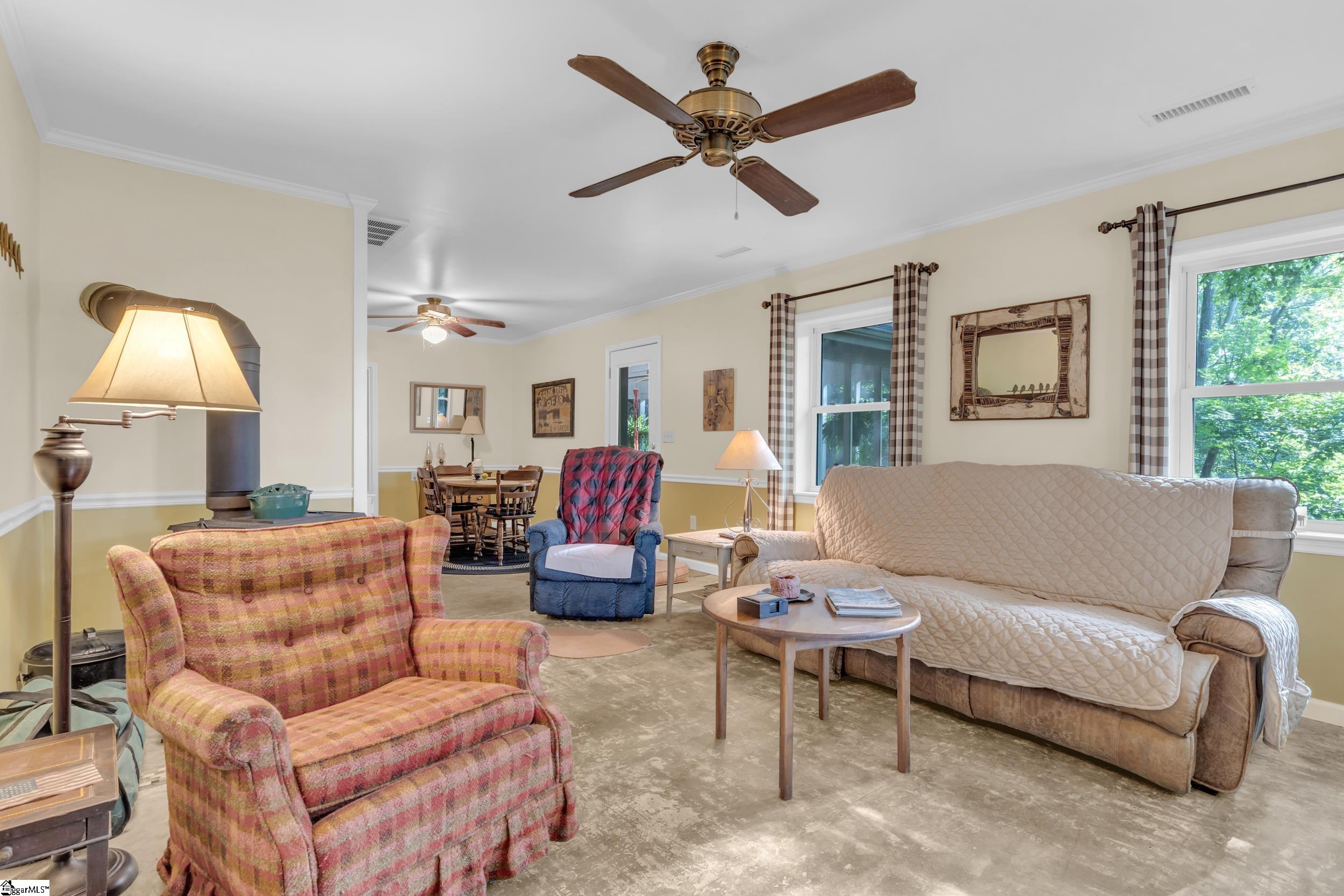 3605 Skyuka Mountain Road Columbus, NC 28722