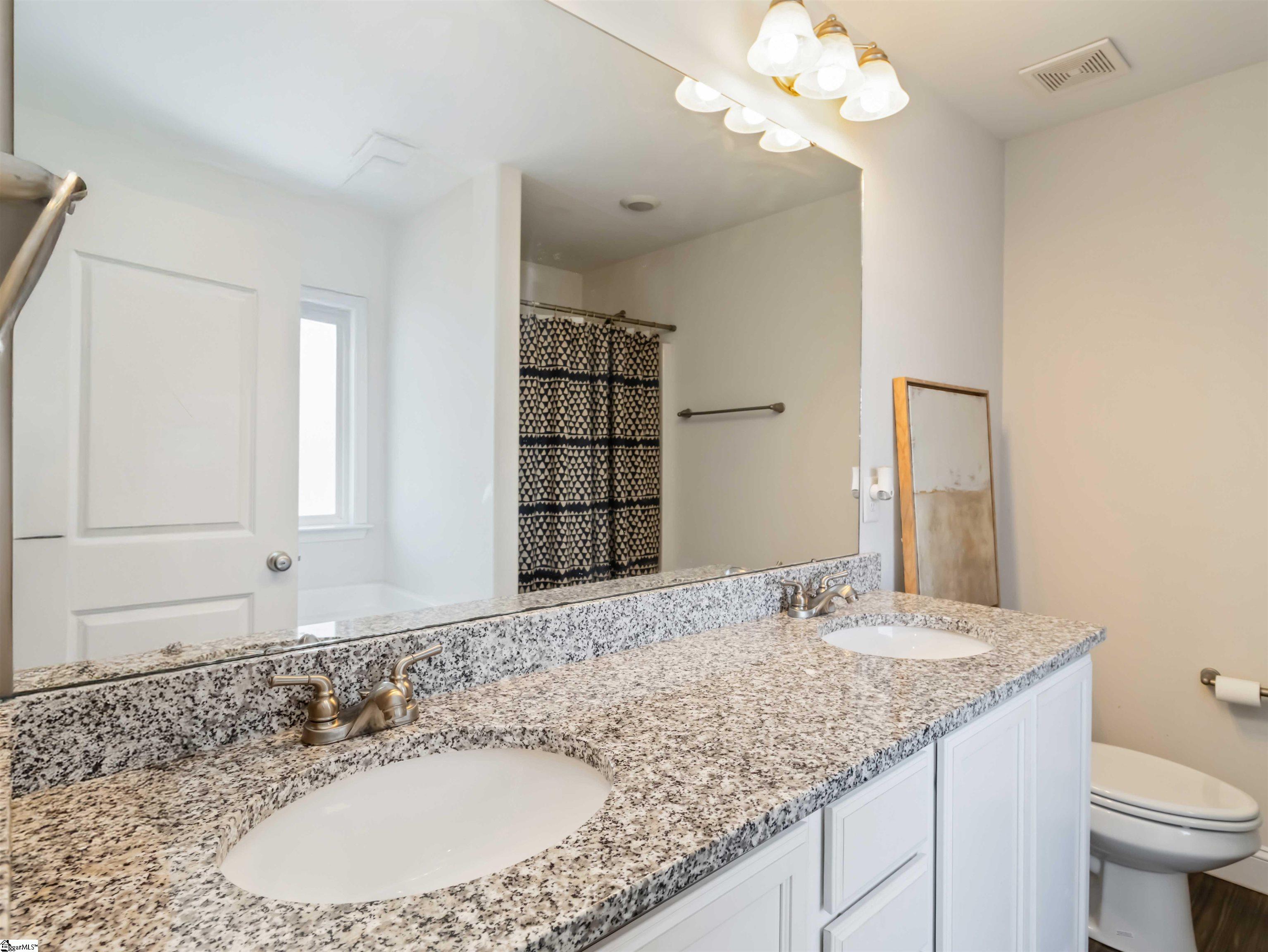 1418 Almaden Street Boiling Springs, SC 29316