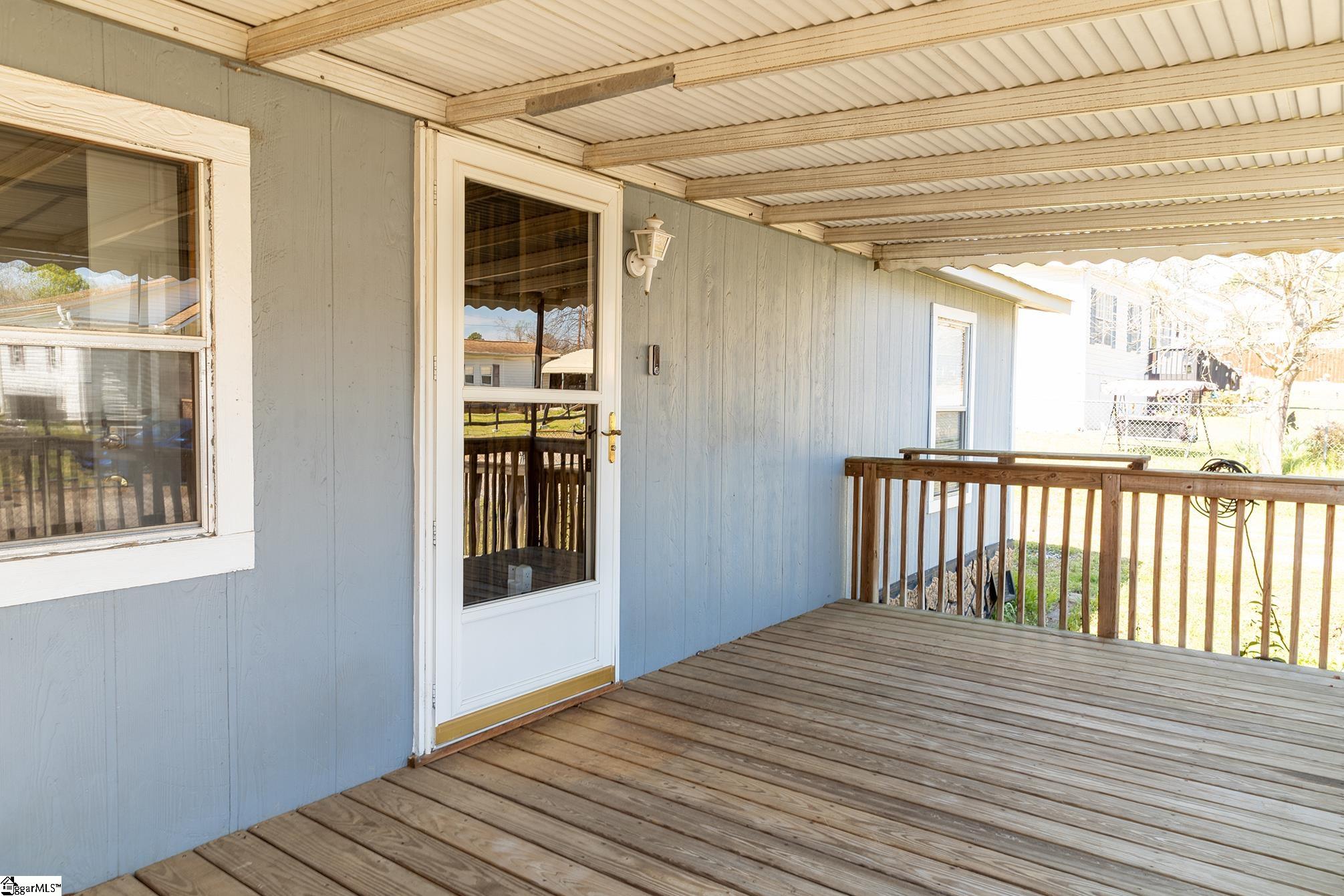 Homes for sale in Wellford, SC | 118 Wellington Rd, Wellford, SC 29385 | MLS# 1585373