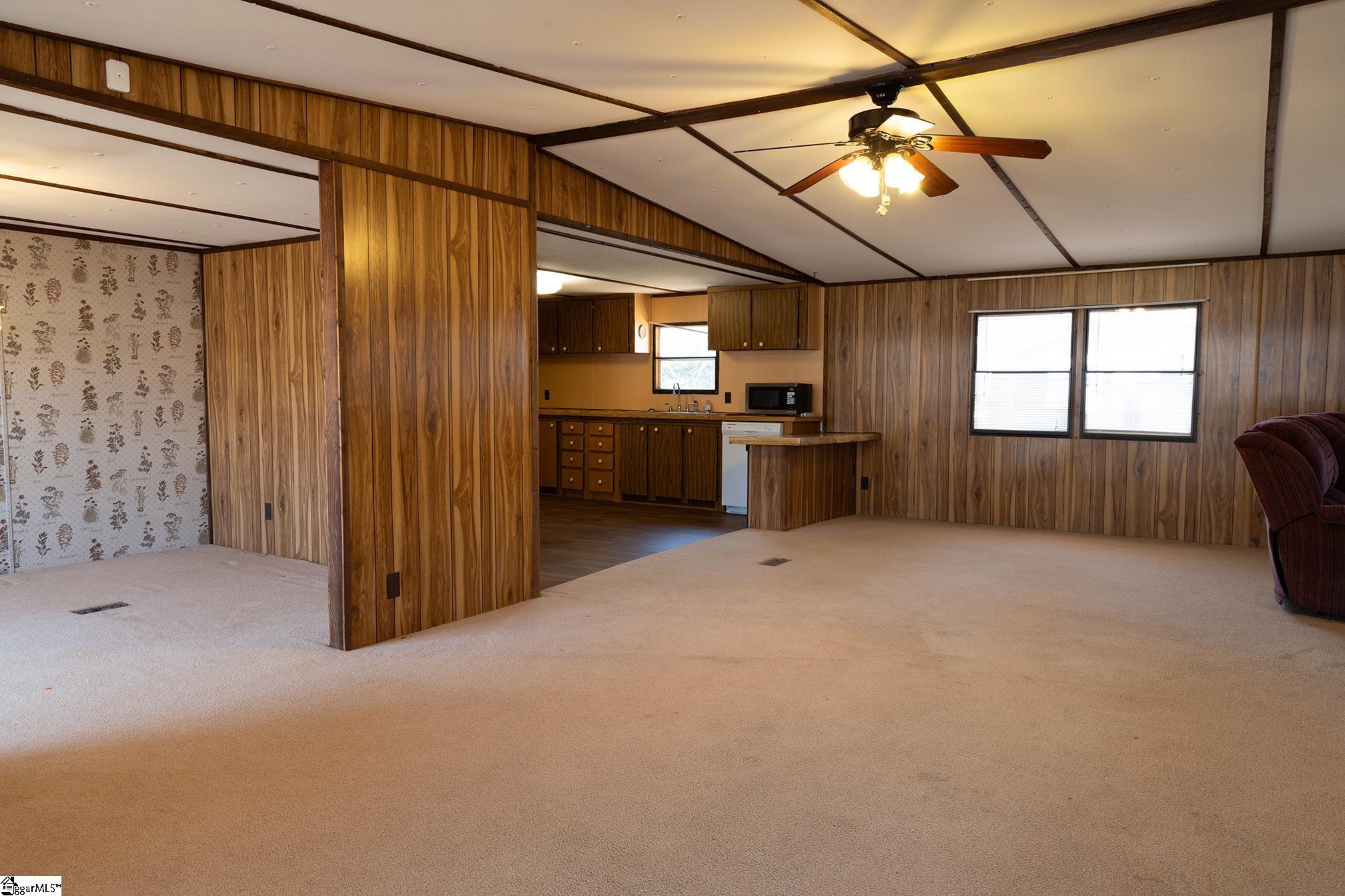 Homes for sale in Wellford, SC | 118 Wellington Rd, Wellford, SC 29385 | MLS# 1585373