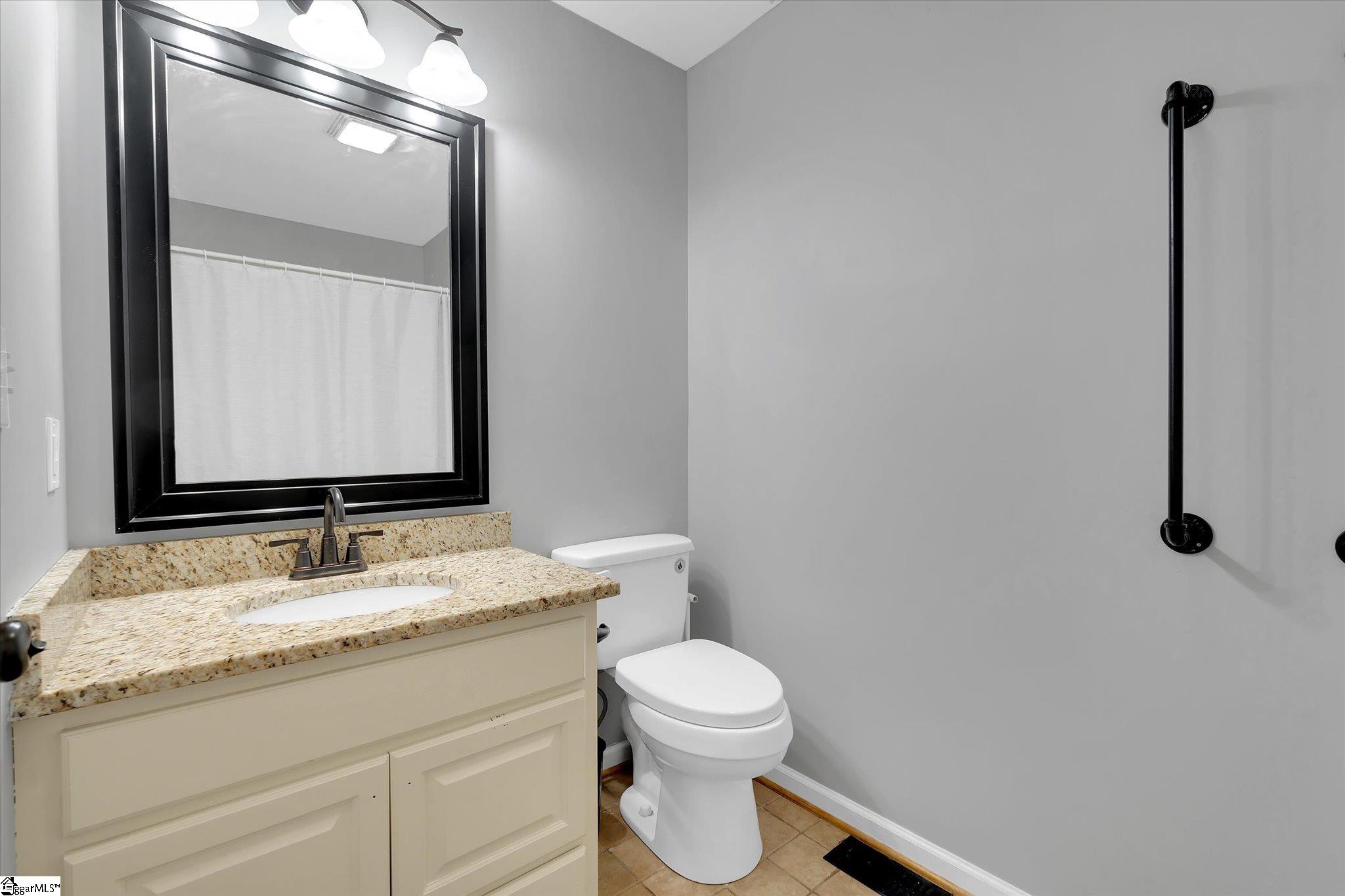 450 Lindsey Lake Road, Travelers Rest, SC, 29690