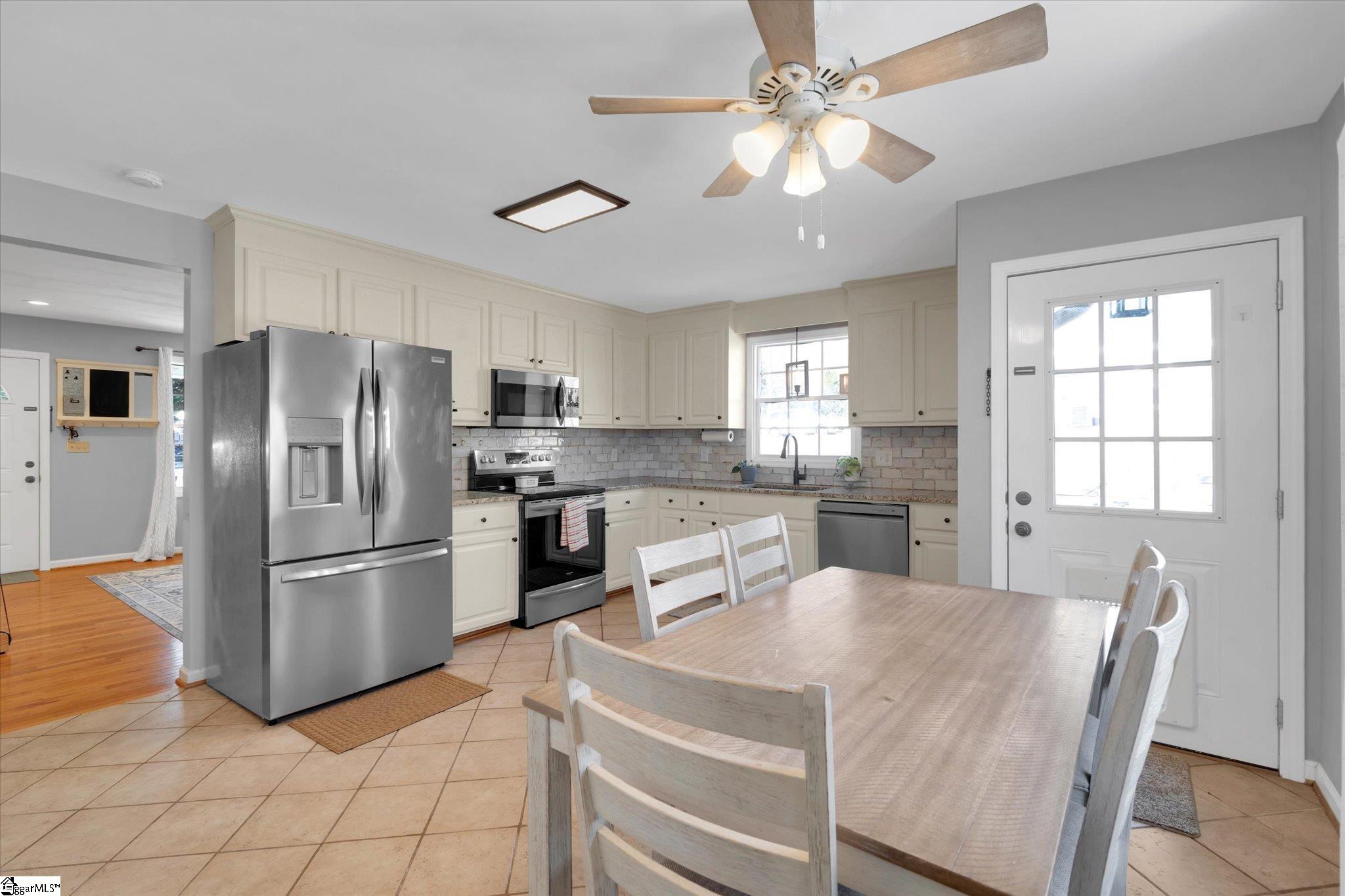 450 Lindsey Lake Road, Travelers Rest, SC, 29690