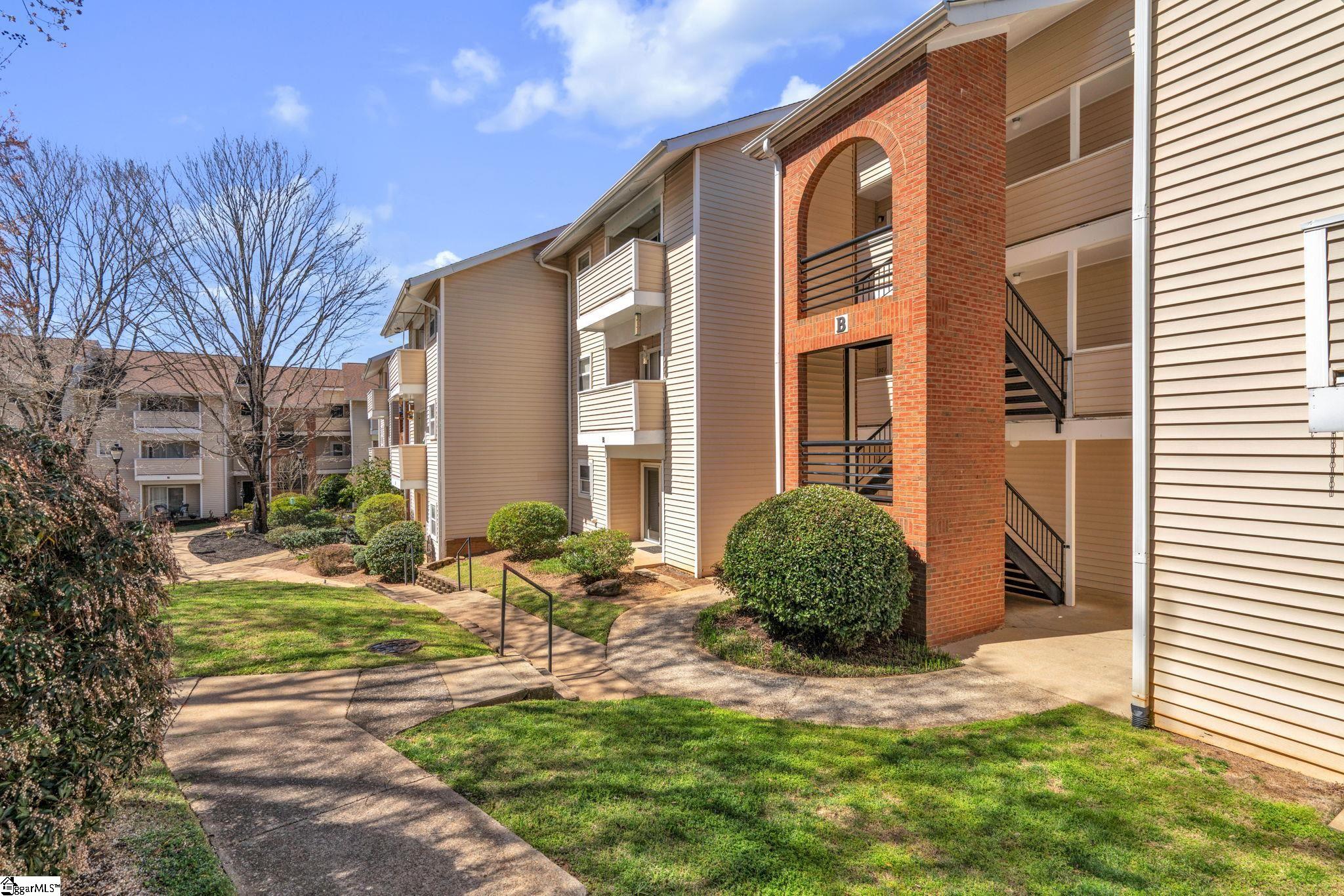 Homes for sale in Greenville, SC | 2601 Duncan Chapel Rd #Unit B202, Greenville, SC 29617 | MLS# 1585469