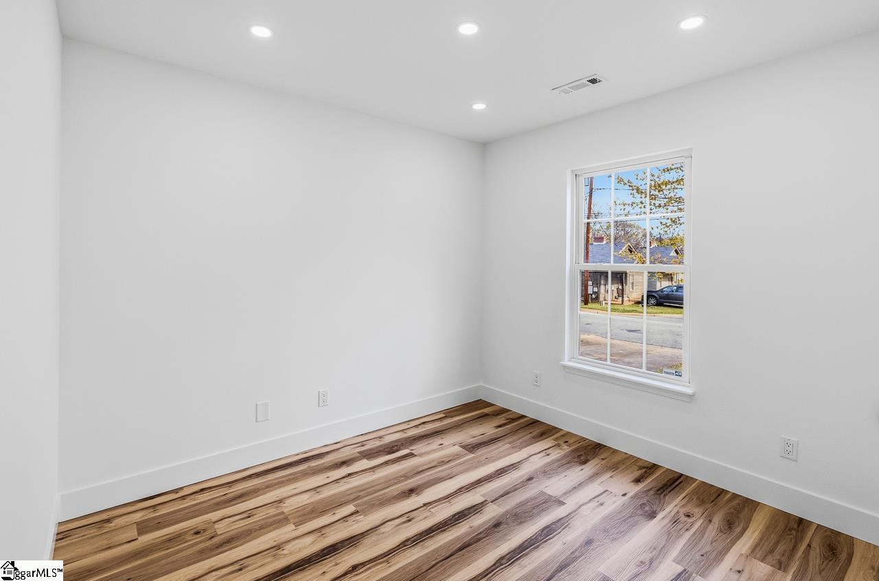 409 Gower Street Greenville, SC 29611