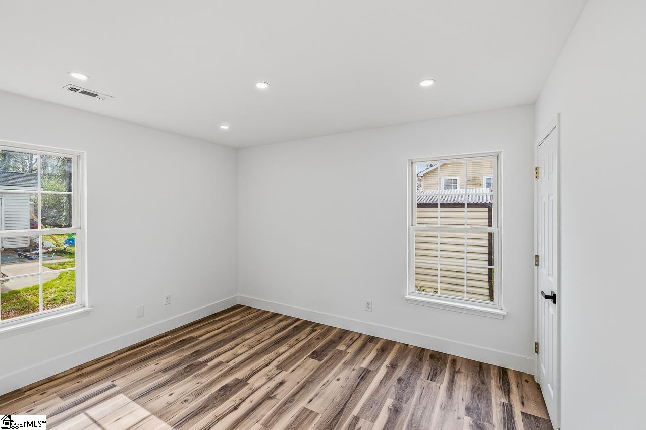 409 Gower Street Greenville, SC 29611