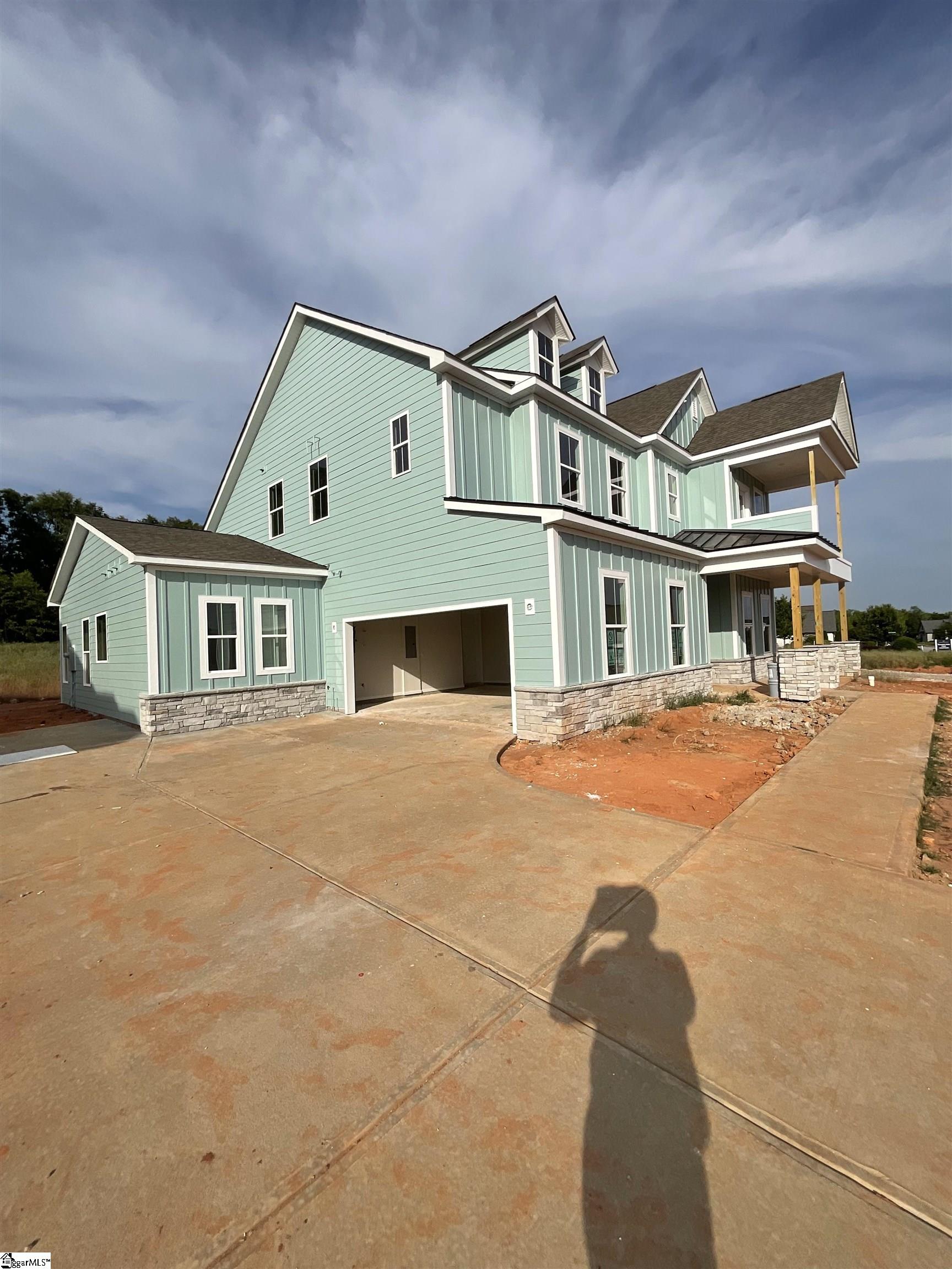 604 Timber Grove Drive Simpsonville, SC 29681