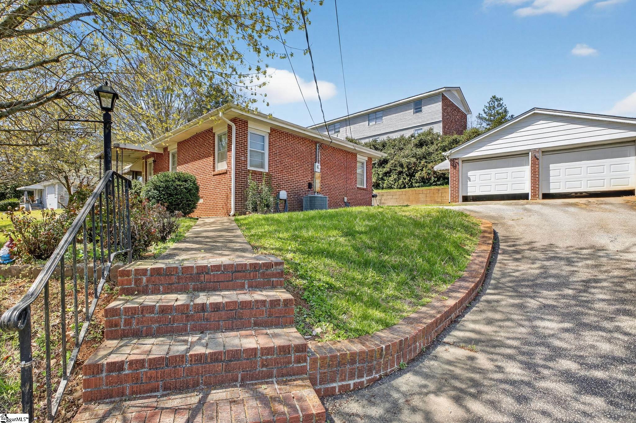 8 Abelia Drive Greenville, SC 29617