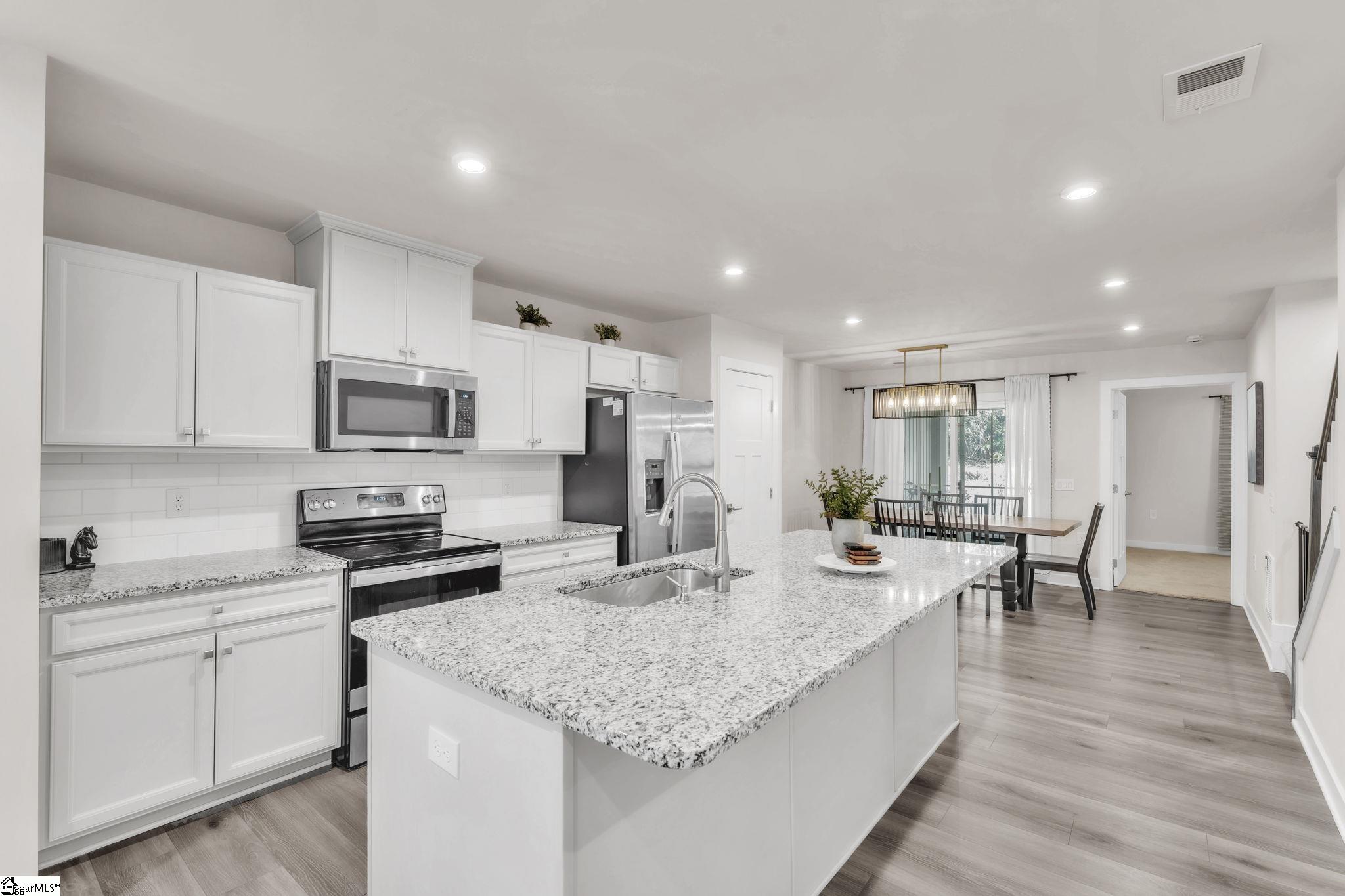 332 Kensley Drive Greenville, SC 29617