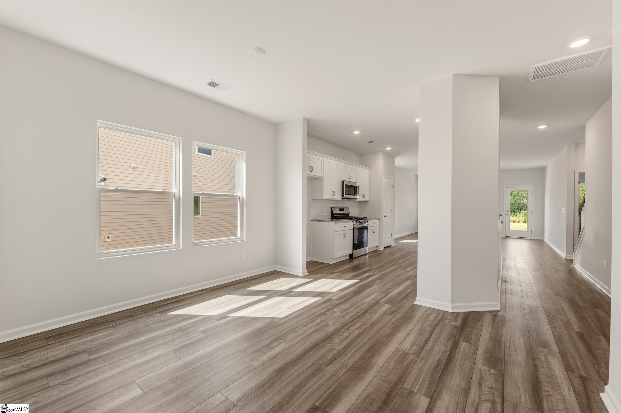 2305 Mill Loop