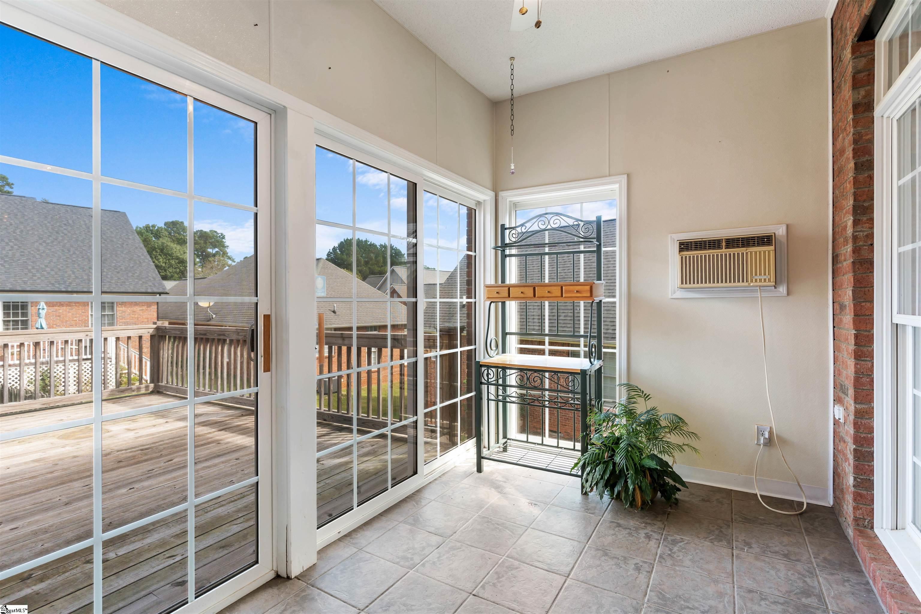 172 Roberts Meadow Loop Spartanburg, SC 29307-3166