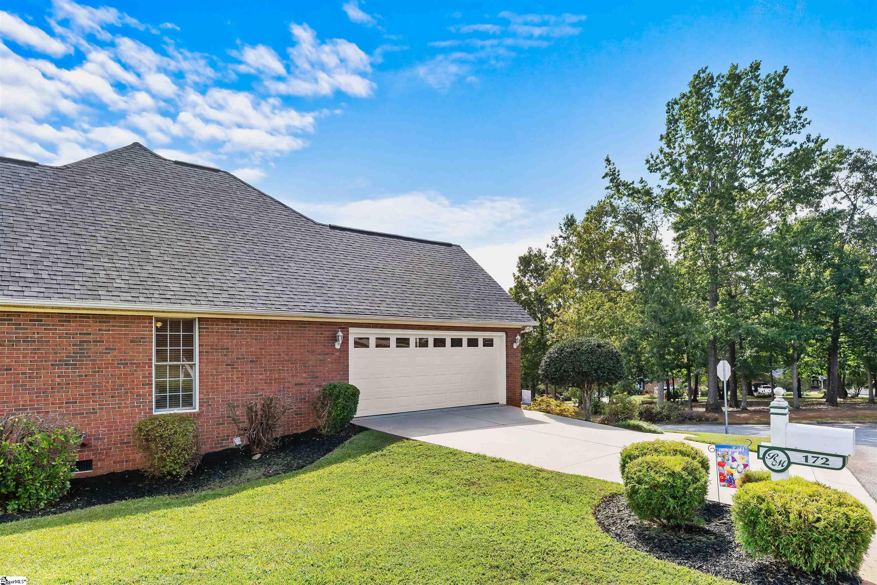 172 Roberts Meadow Loop Spartanburg, SC 29307-3166
