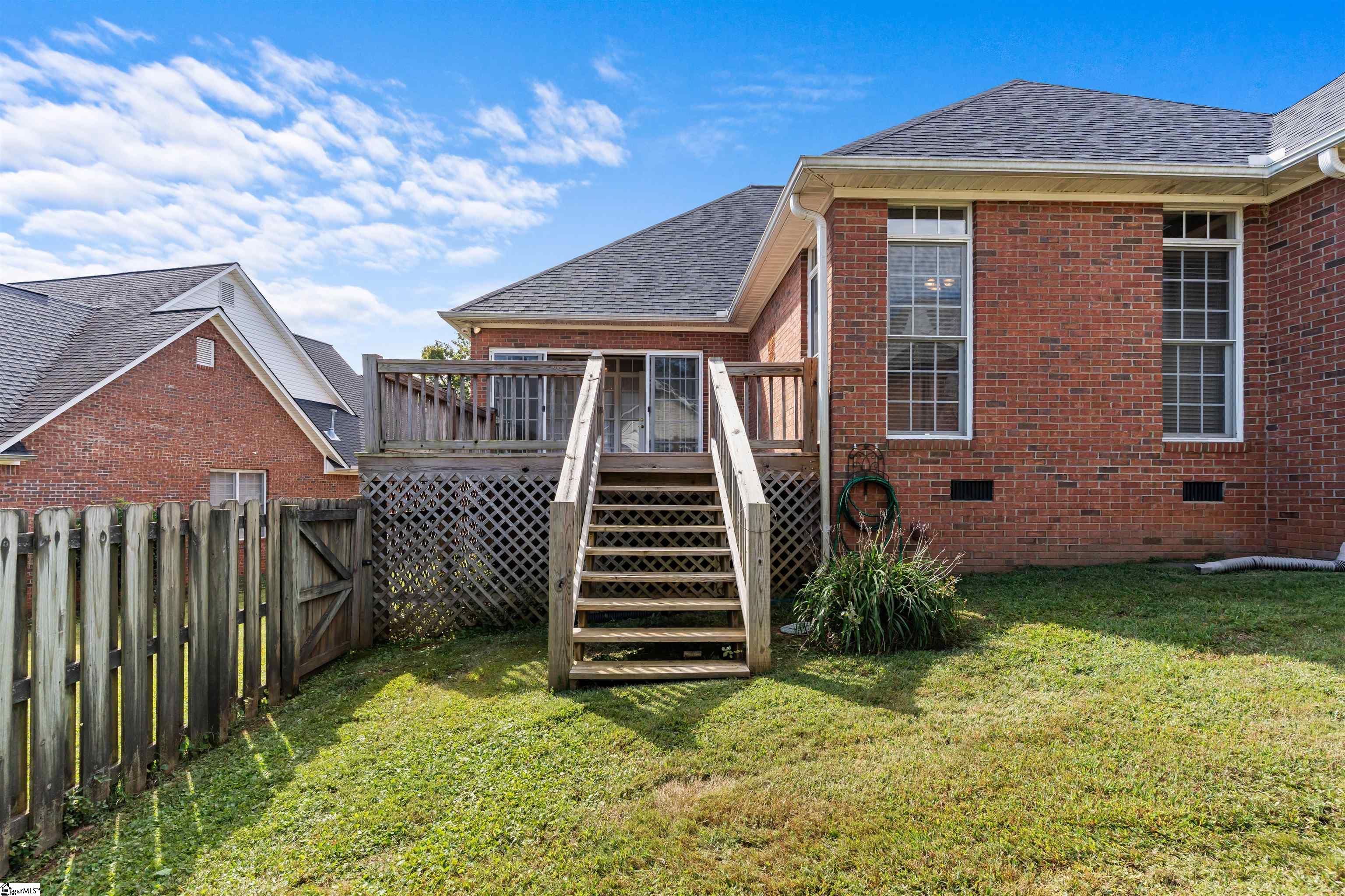 172 Roberts Meadow Loop Spartanburg, SC 29307-3166