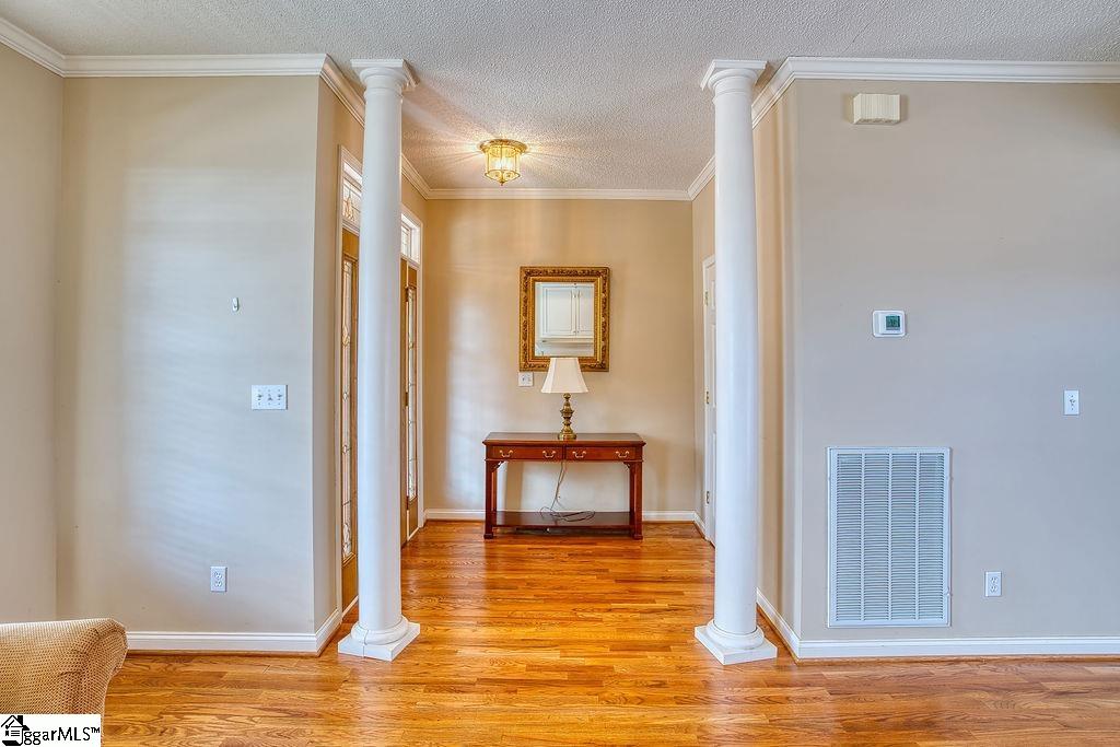 172 Roberts Meadow Loop Spartanburg, SC 29307-3166